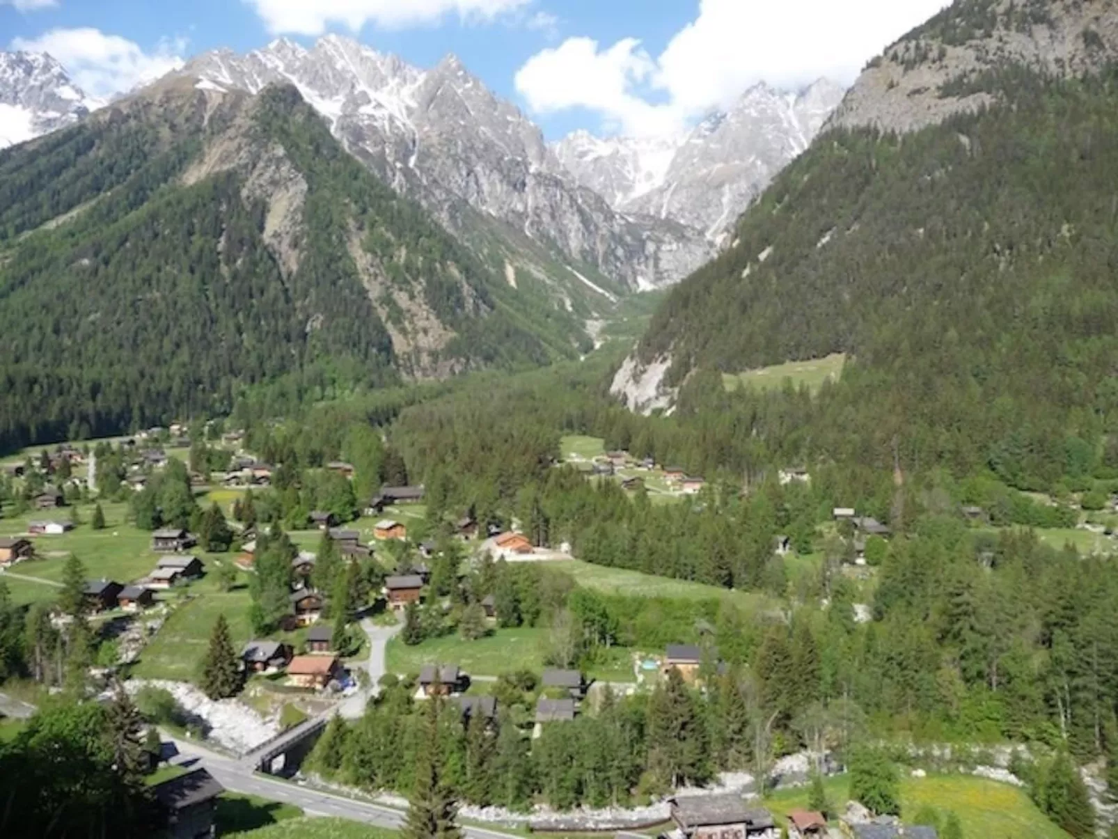 Chalet, Dil Arom, geschlossener Garten-Image-tags.info