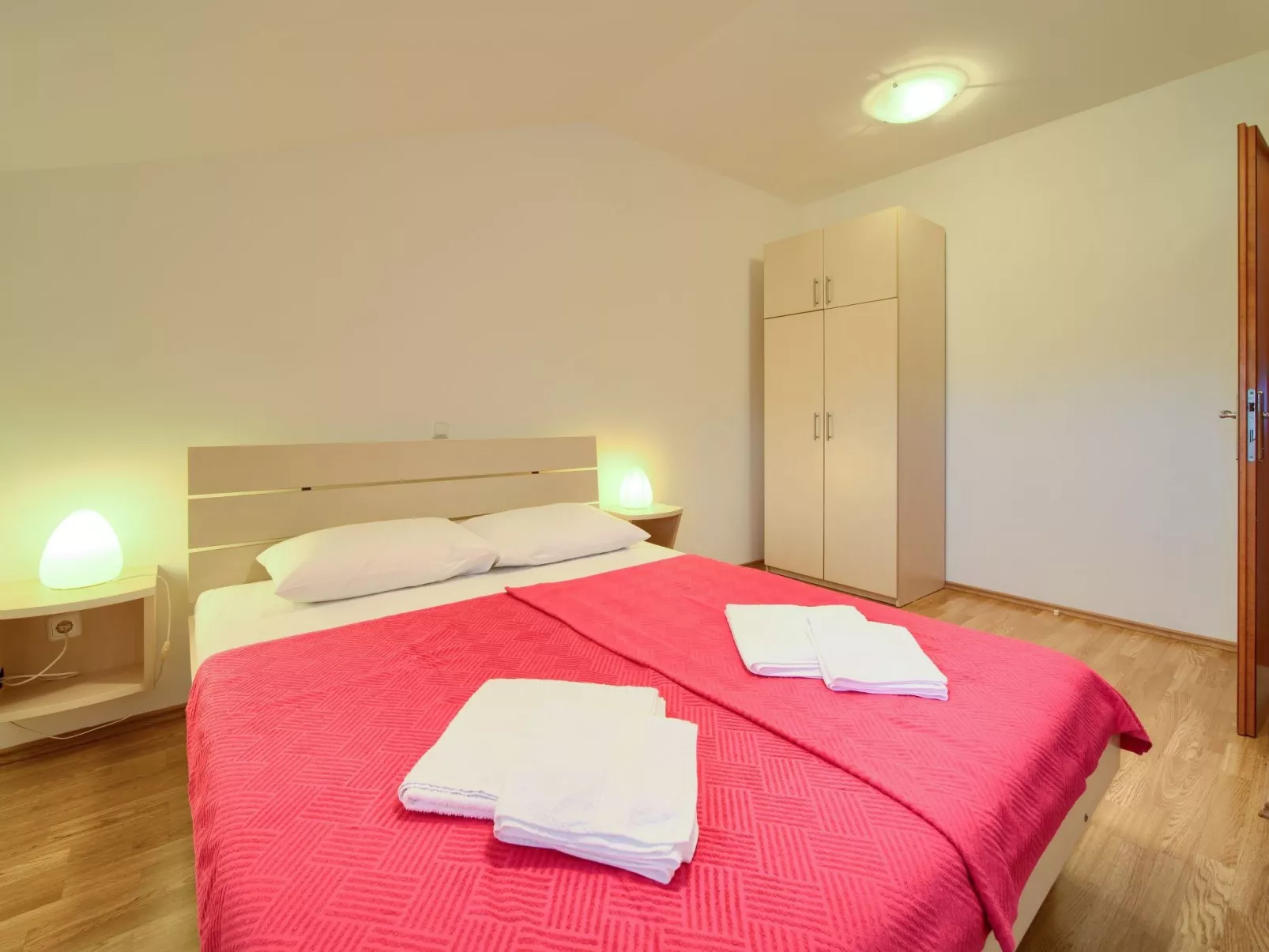 Wohnung A1 mit schönem Panoramablick-Binnen