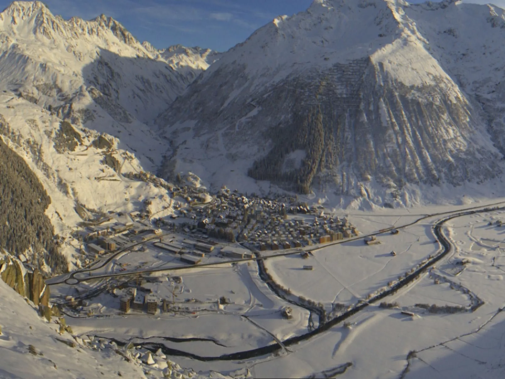 Modern eingerichtete Ferienwohnung in Andermatt-Buiten