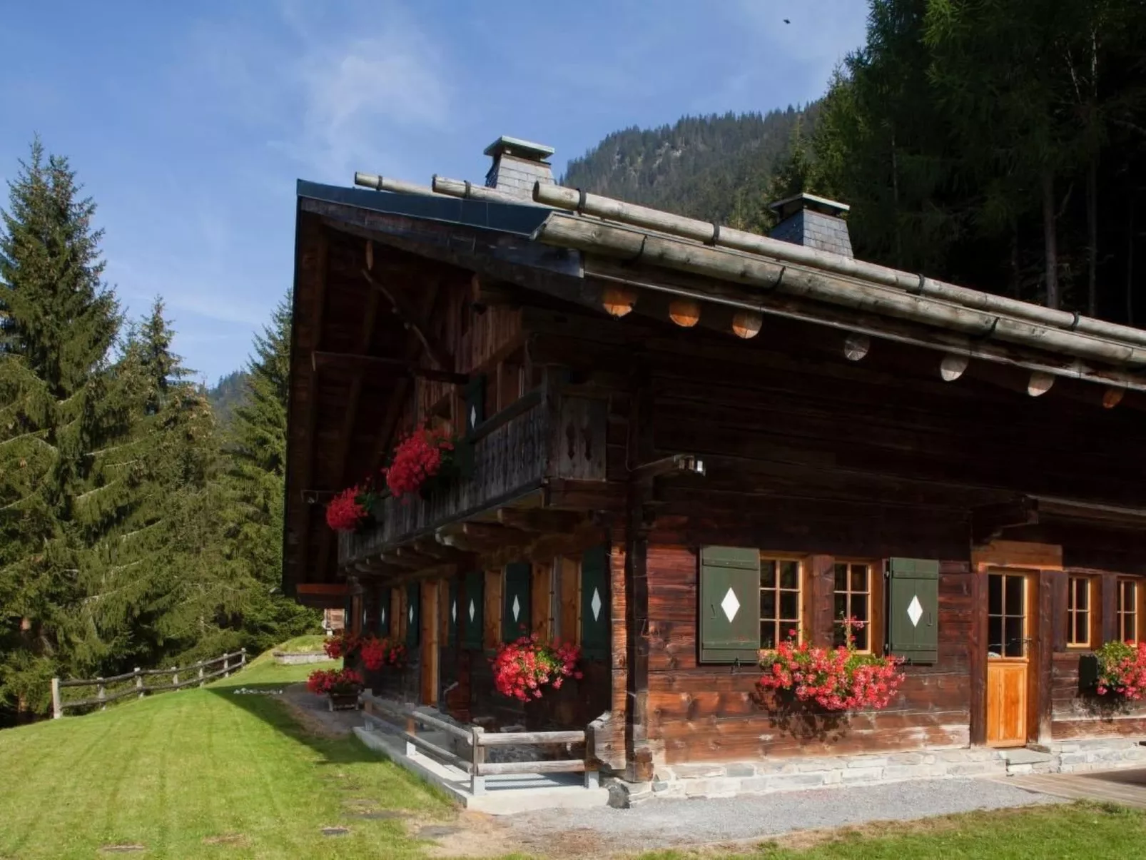 Berghütte "Le Chalet de Lara"-Binnen