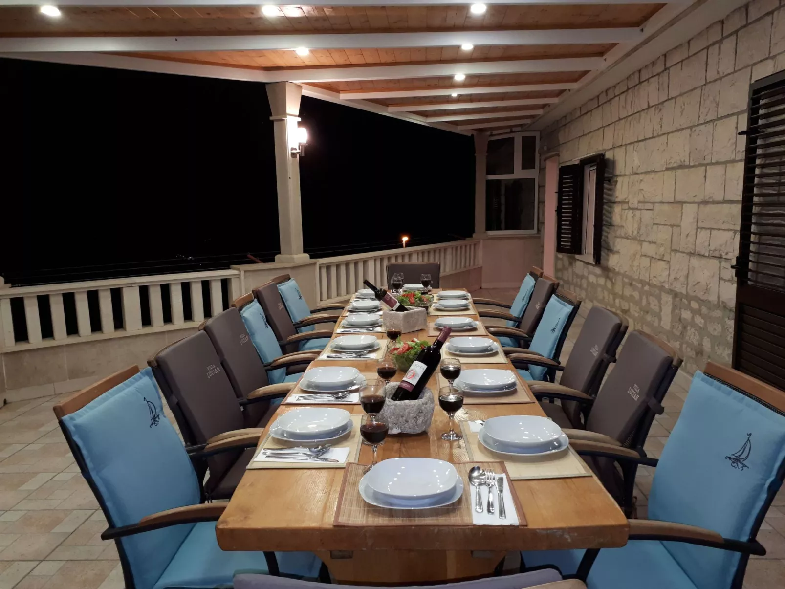 Ferienvilla "Lucian" mit Blick auf das Wasser-Buiten