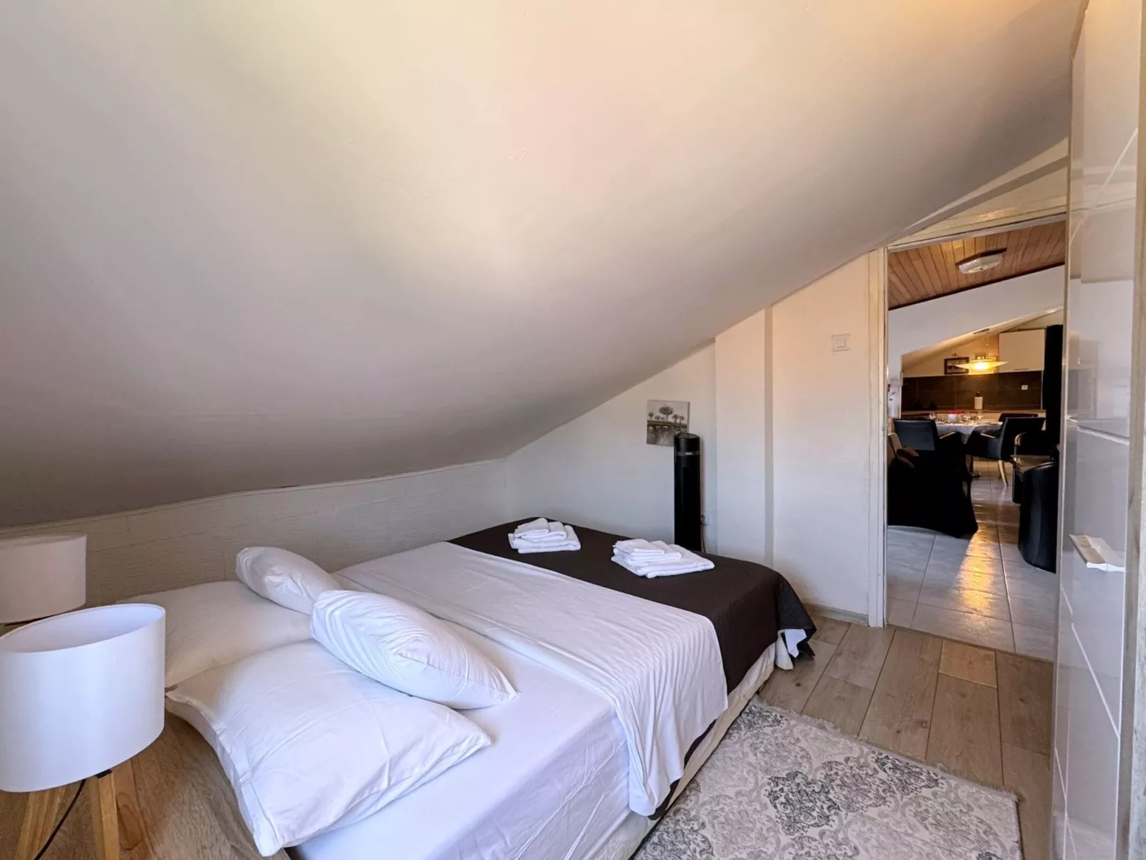 Apartment Lure-Image-tags.info