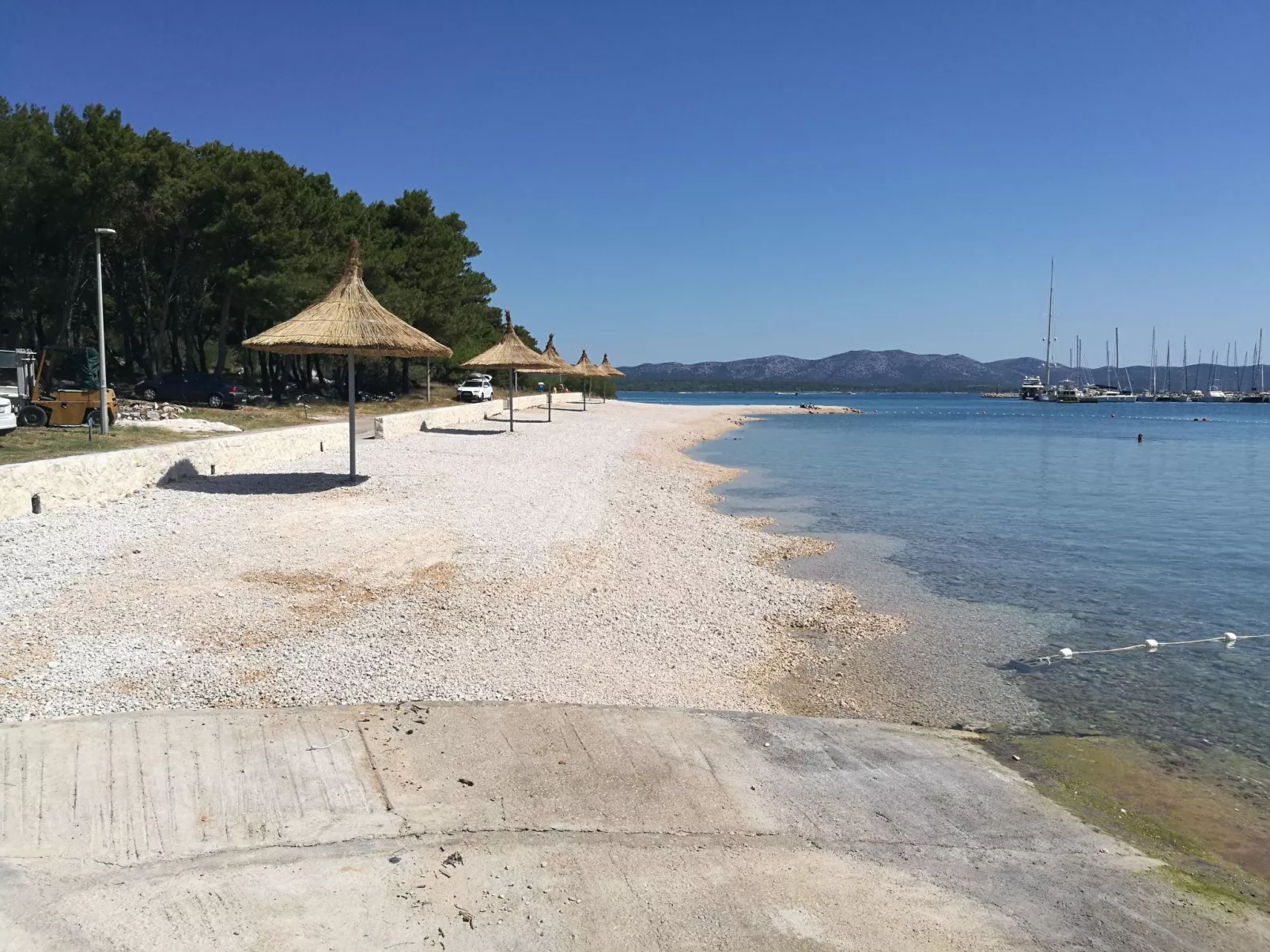 Studio in Strandnähe-Buiten