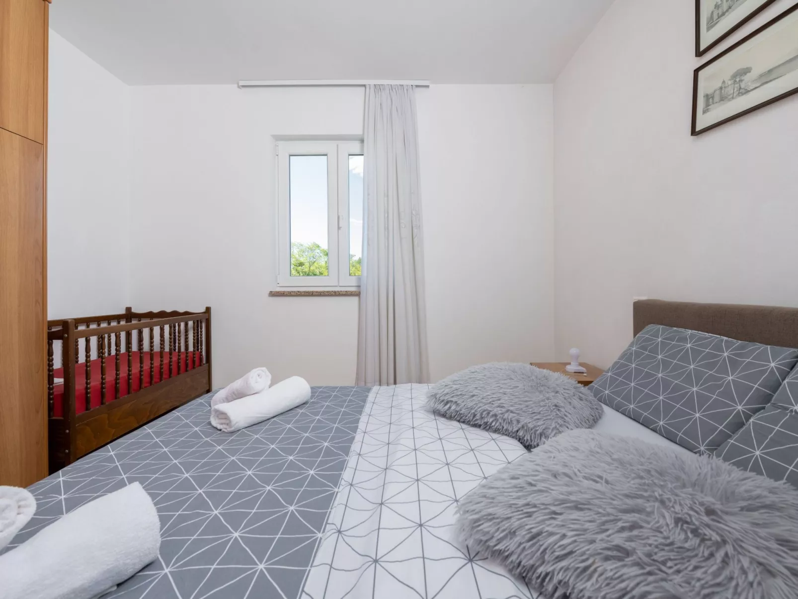 Haus Orange - Familienfreundliche Lage mit Pool-Binnen