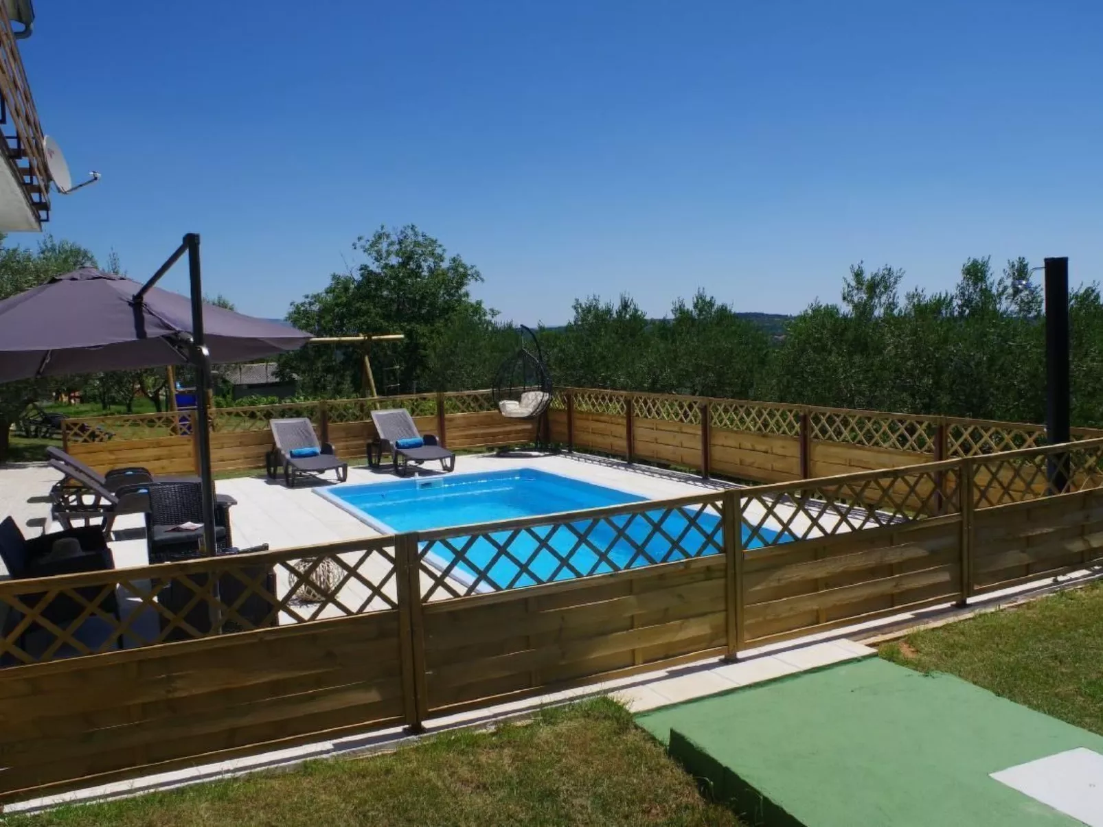 Wohnung mit privatem Pool und herrlicher Aussicht-Image-tags.info