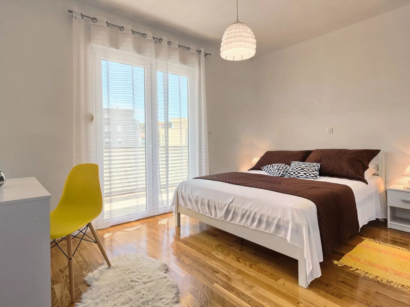 "Split Area Apartment"-Image-tags.info