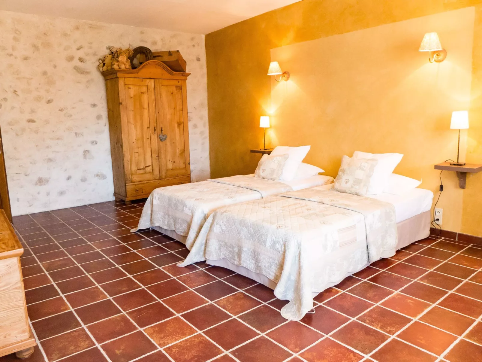 2 hochwertige Mas mit privatem Pool und Blick auf die Landschaft-Binnen