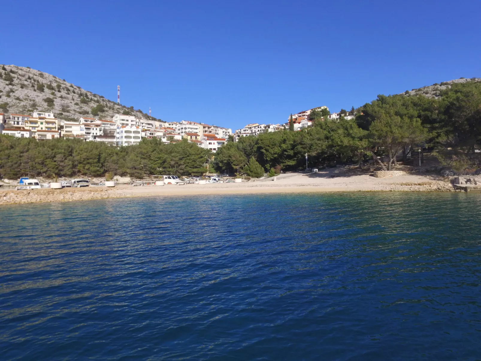 Mobilheim mit Blick auf das Wasser-Omgeving