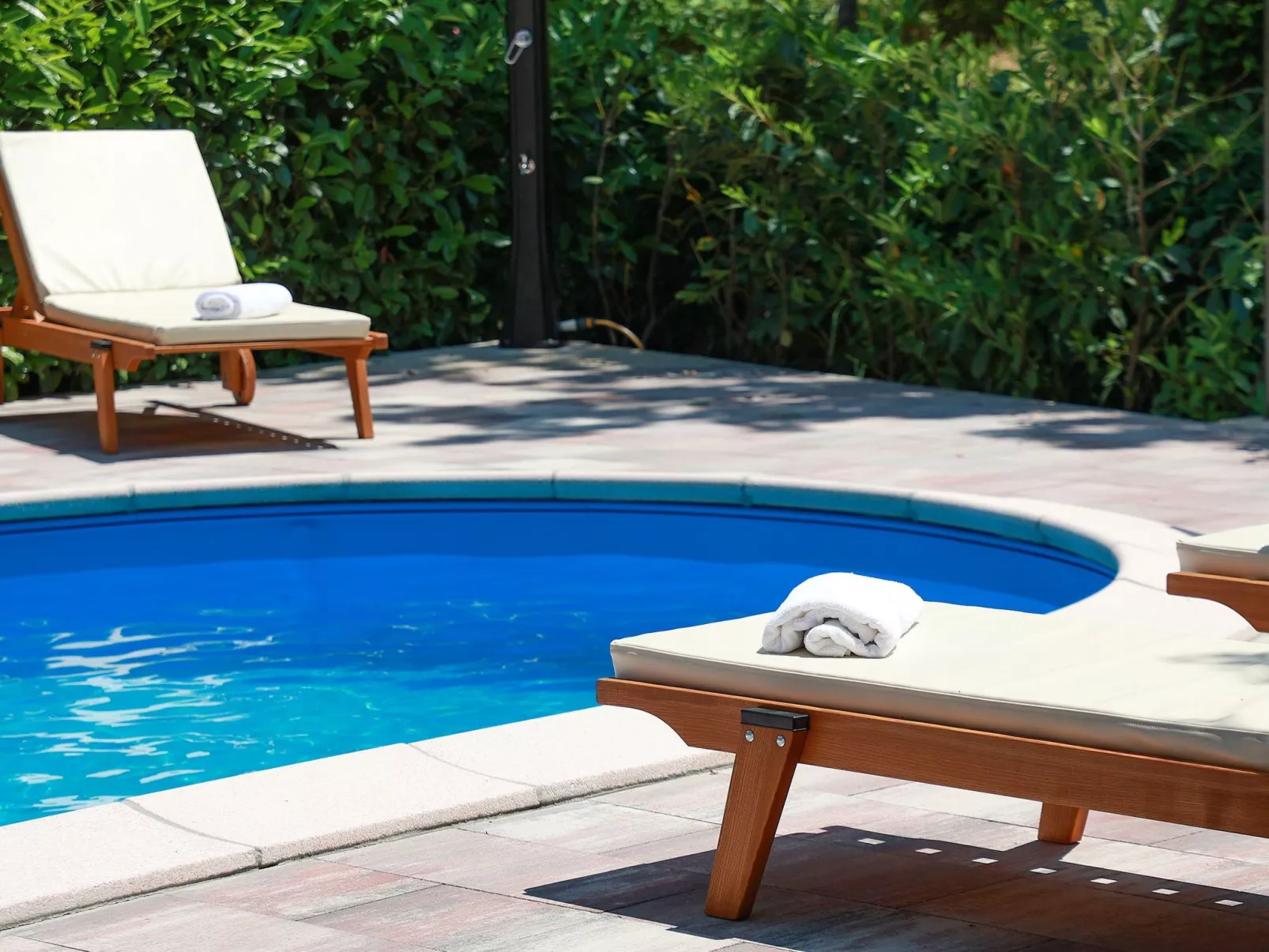 Wohnung in Šilo mit privatem Parkplatz-Buiten