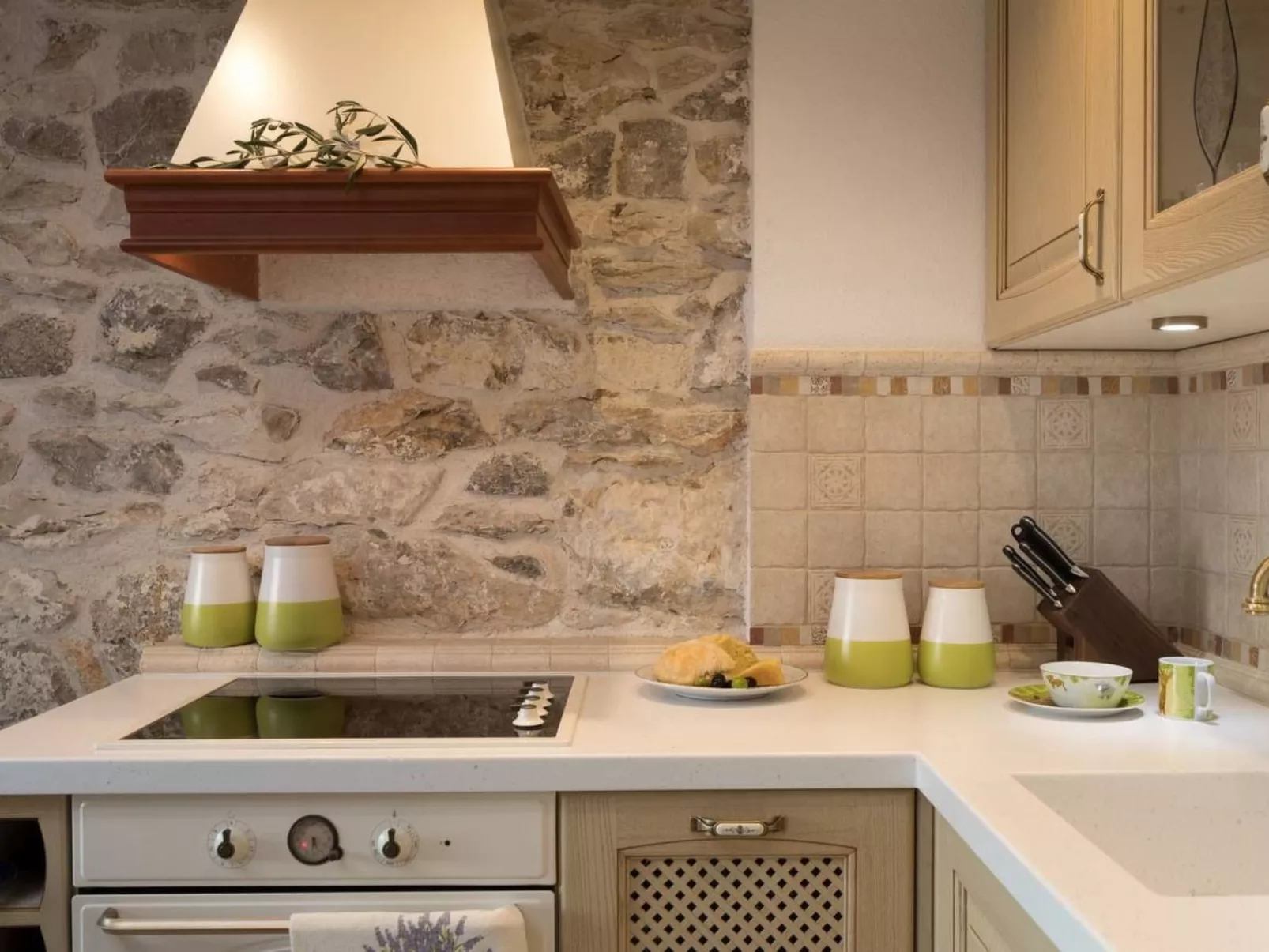 Villa Josipovi Dvori-Image-tags.info