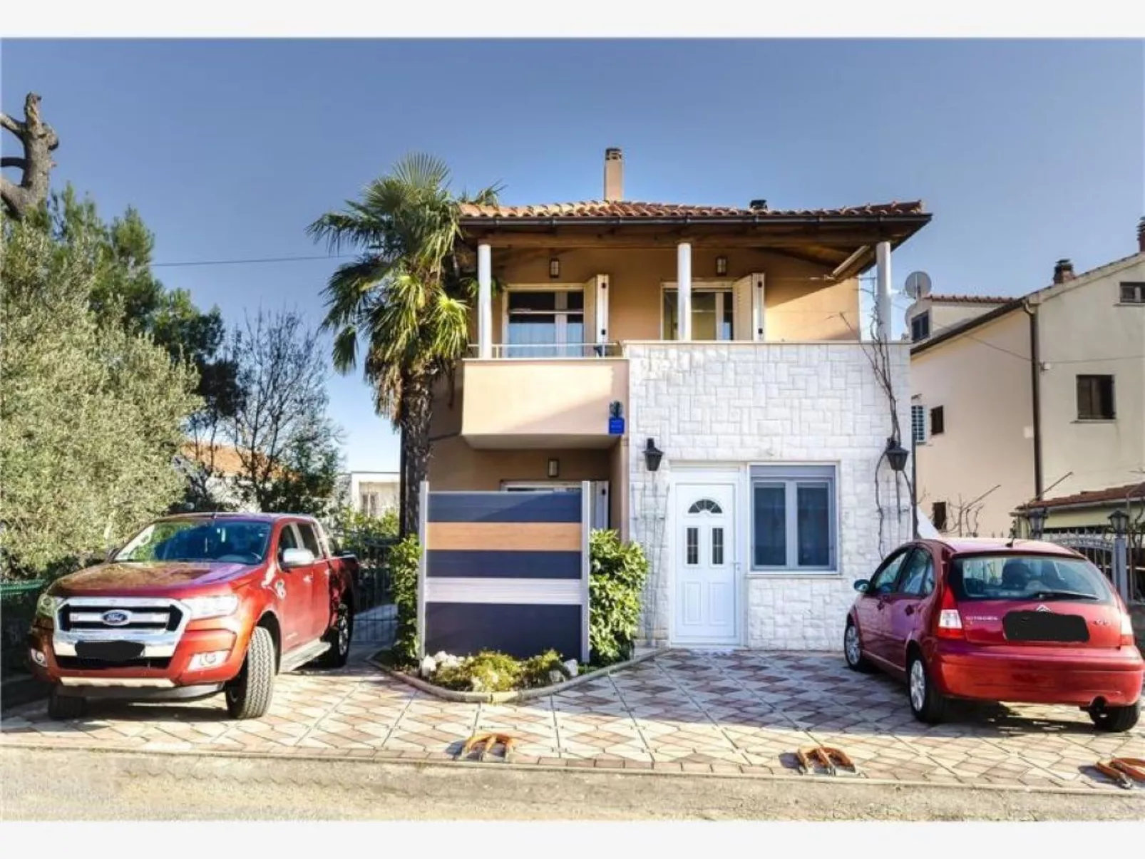 "Adele A1 erste Katze"-Buiten