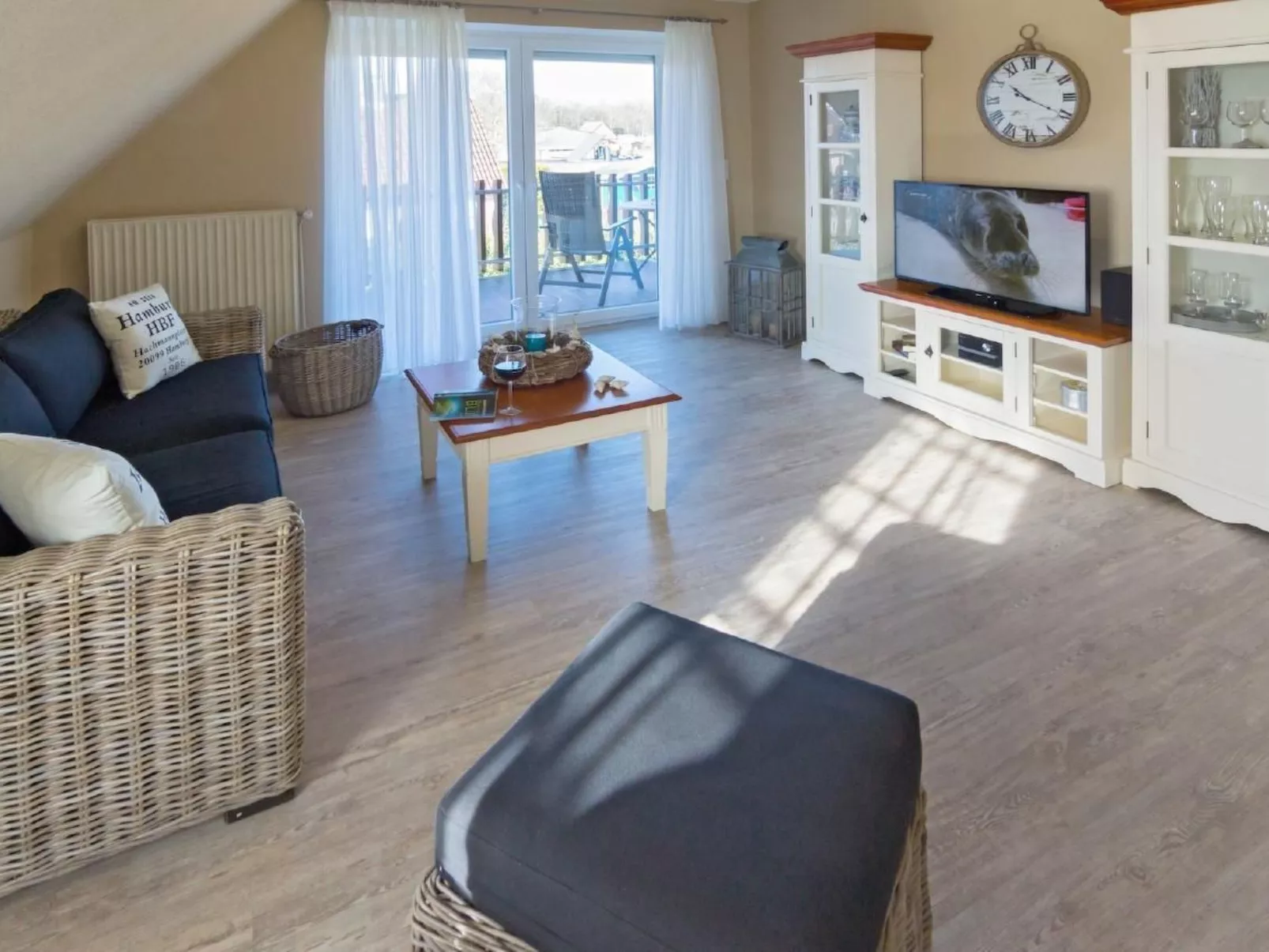 In Blandorf-Wichte mit Großem Balkon-Binnen