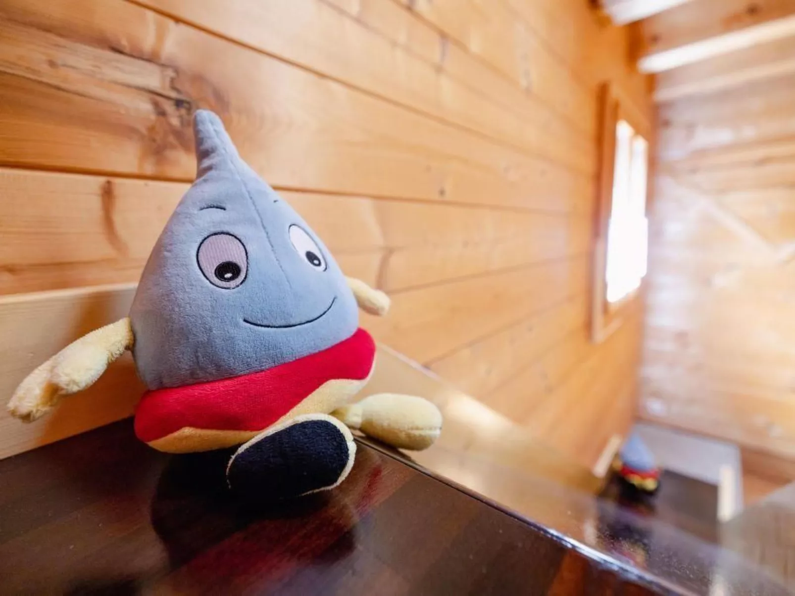 Mit Indoorrutschbahn-Binnen