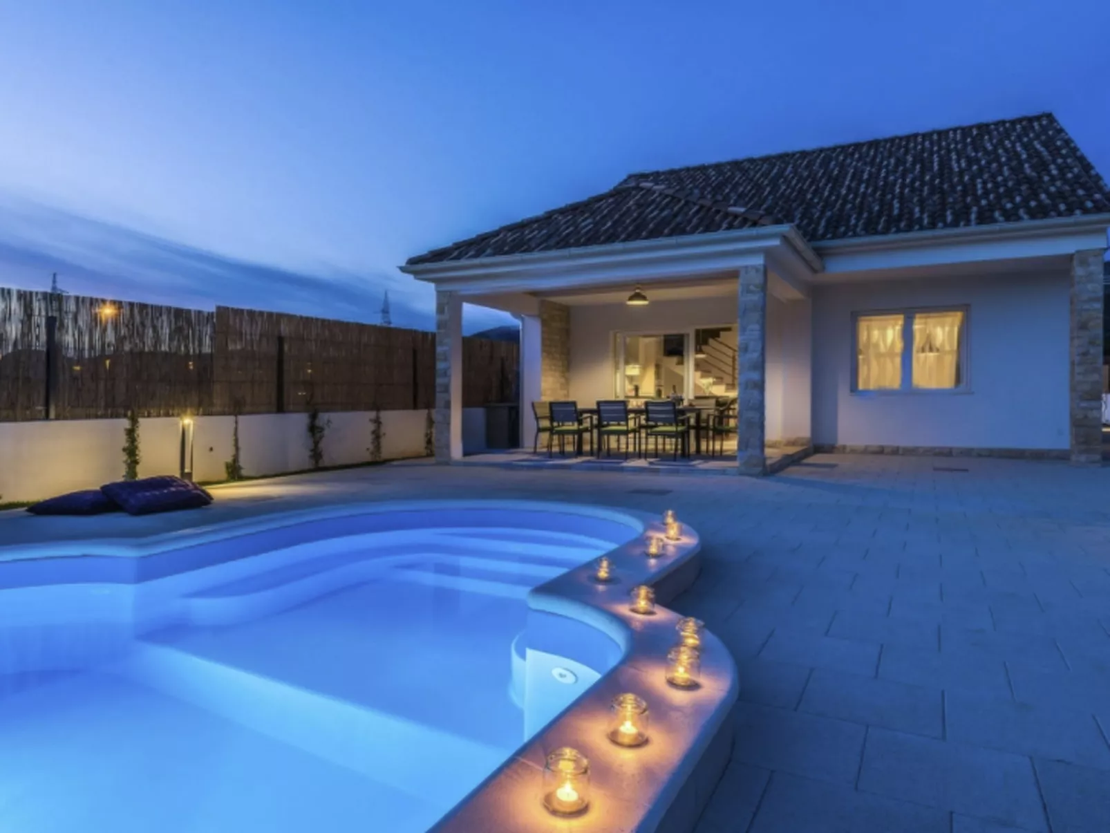 Villa Juhuhu in Dubrava kod Sibenik-Binnen