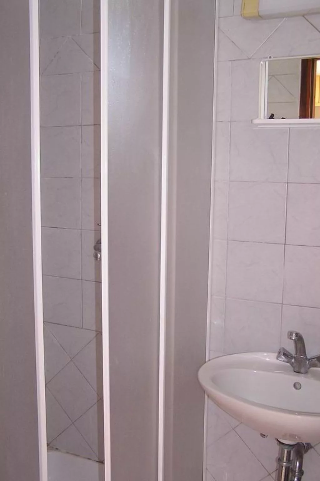 Für 2 Personen  + 1 Kind ca. 30 m&sup2; in Šilo, Adriaküste Kroatien (Kroatisch-Binnen