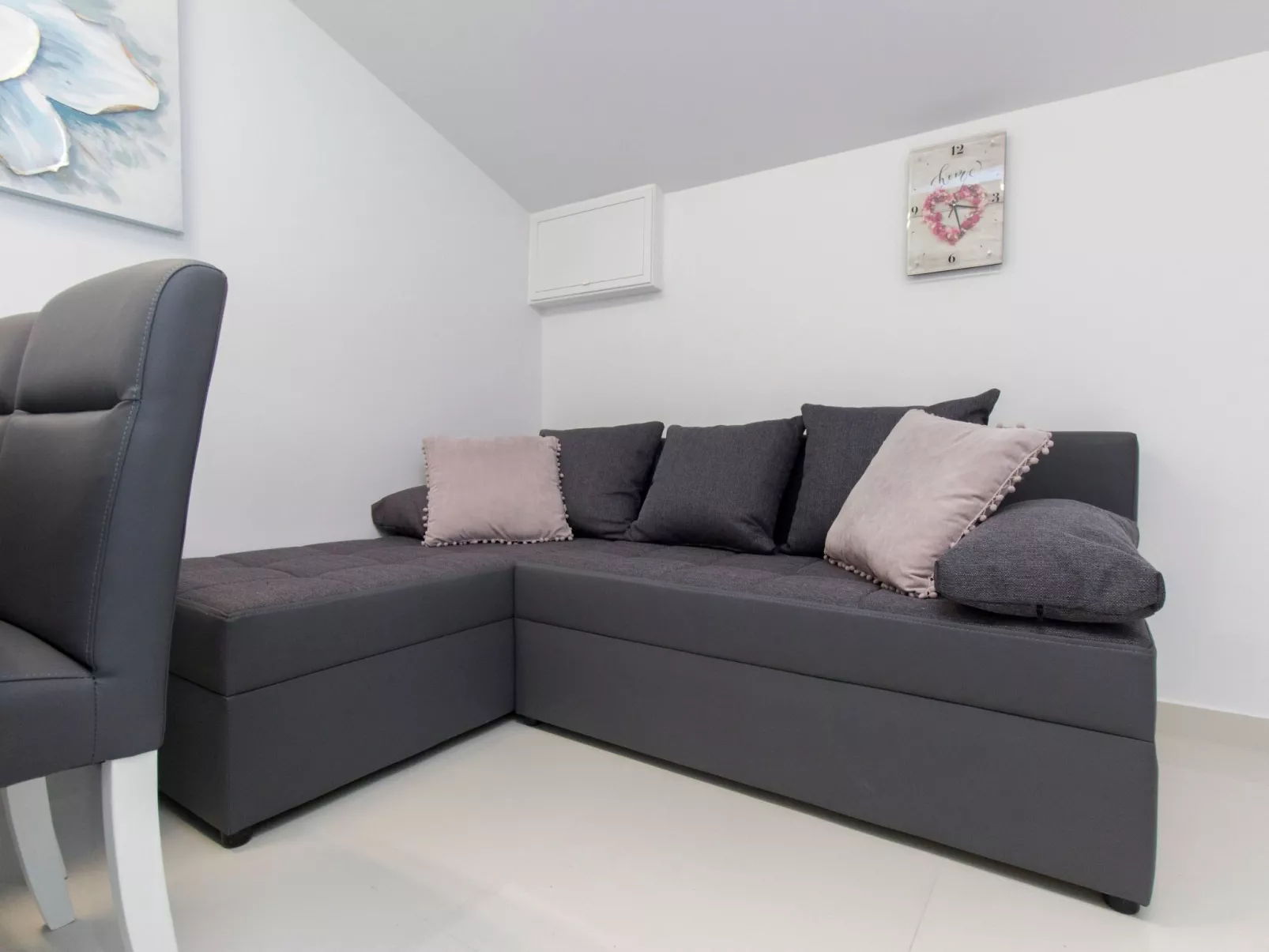 Wohnung mit Blick auf das Wasser-Image-tags.info