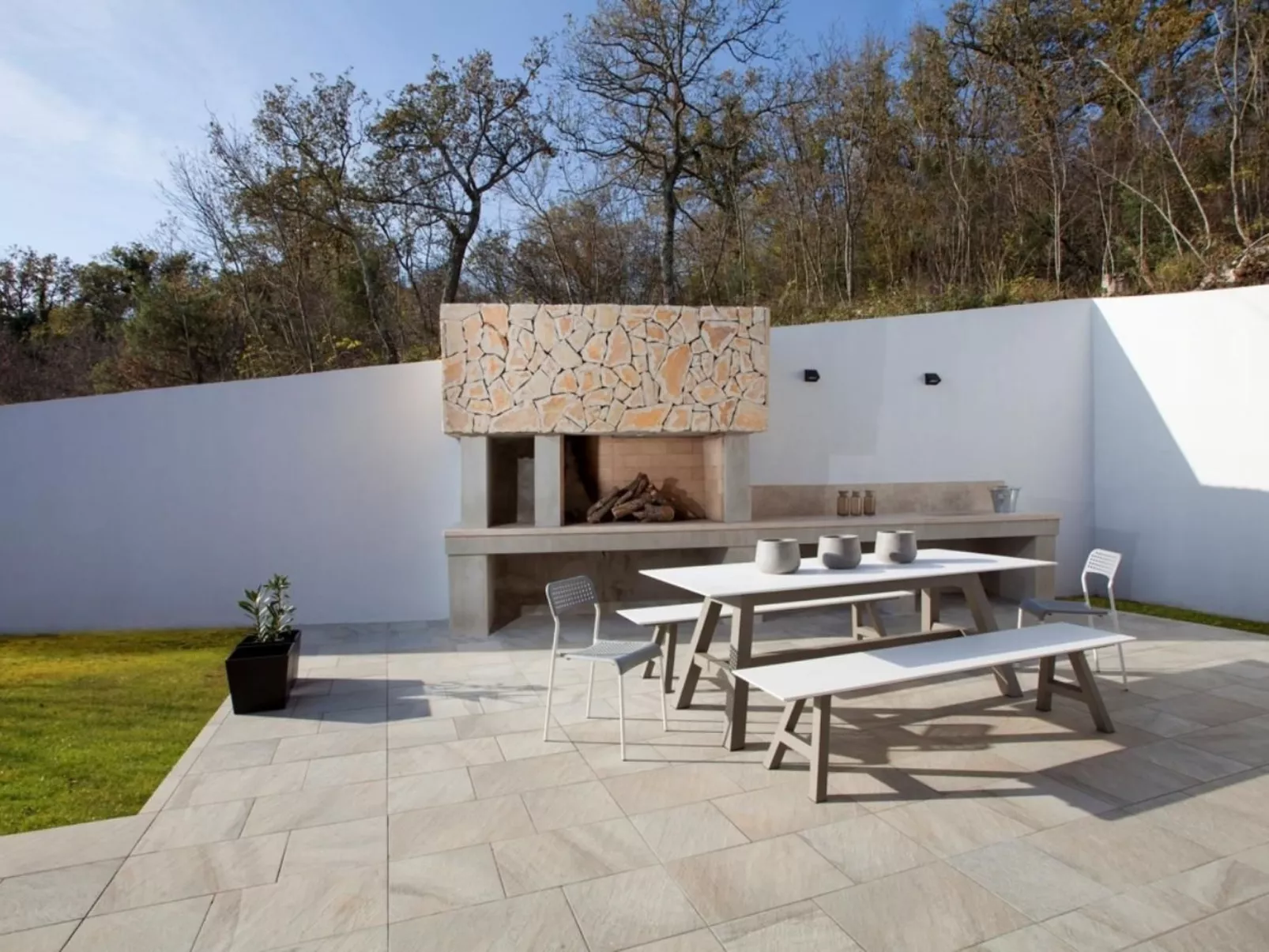 Moderne Villa Arsia mit Pool, gelegen in der Nähe von Labin-Buiten