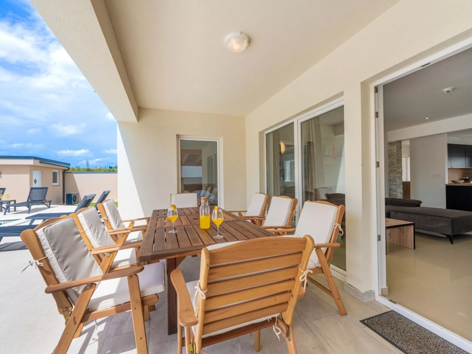 Ferienvilla "Villa Dvor" mit privatem Pool-Binnen