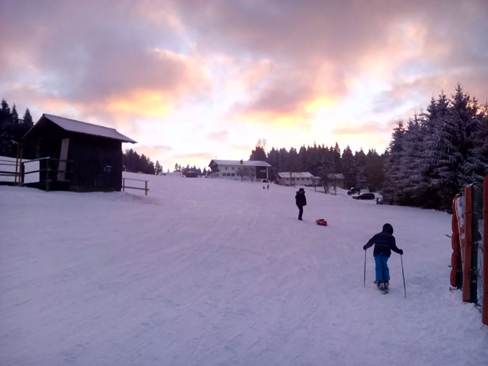 Sonnenschein in Sankt Englmar-Buiten