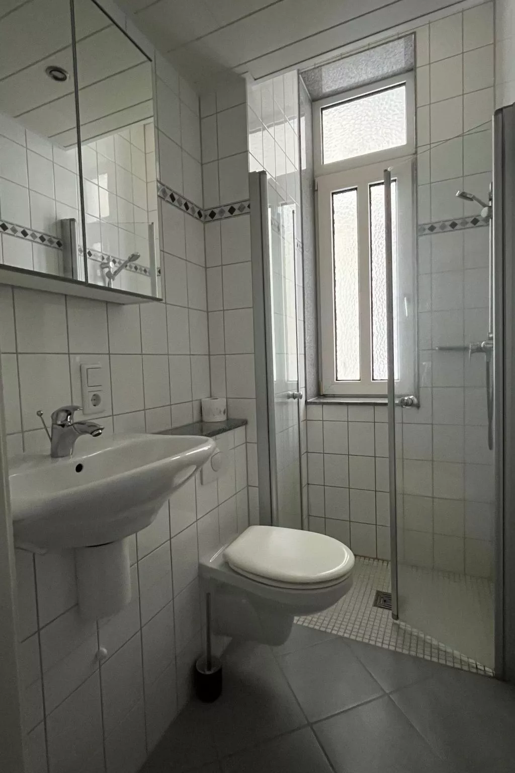 Frisch renoviert ruhig und zentral gelegen-Binnen