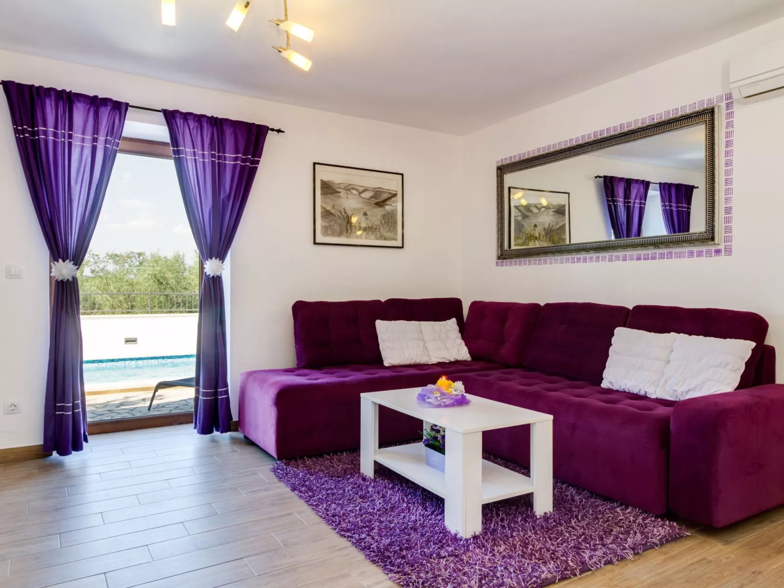 "Villa Agneza"-Binnen