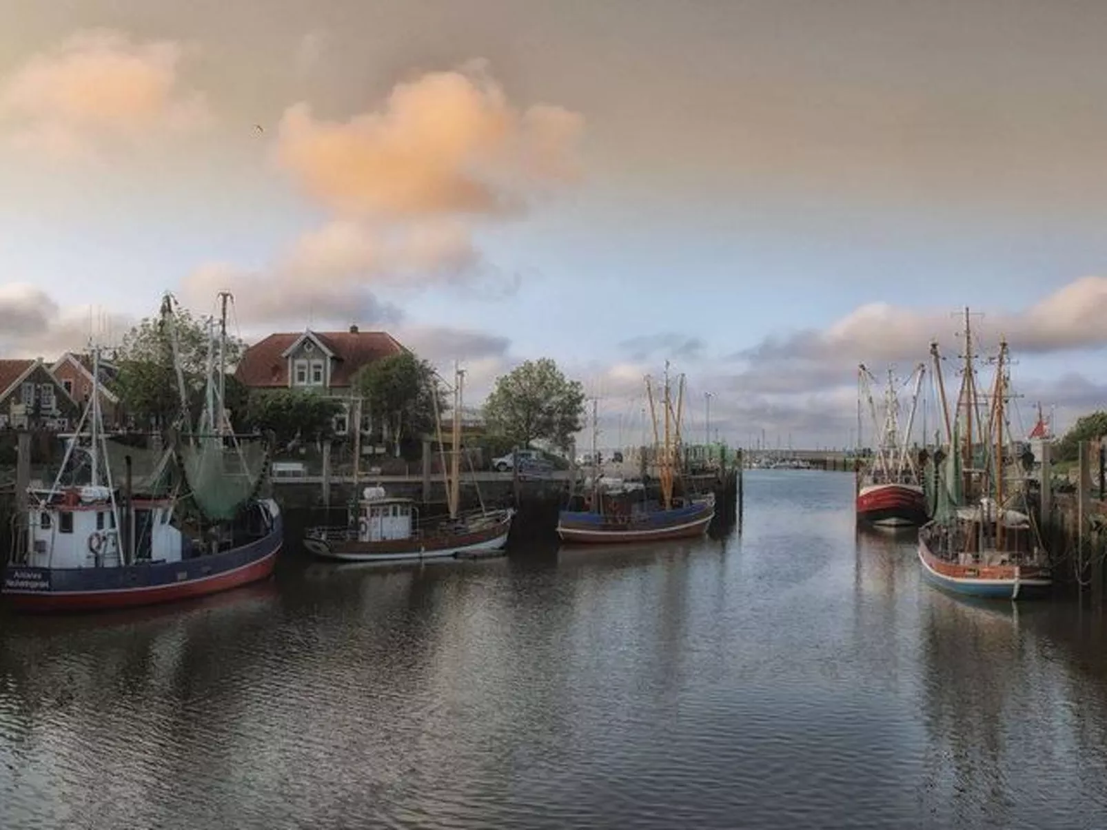 Geräumige Ferienwohnung mit Garten und Grill-Buiten