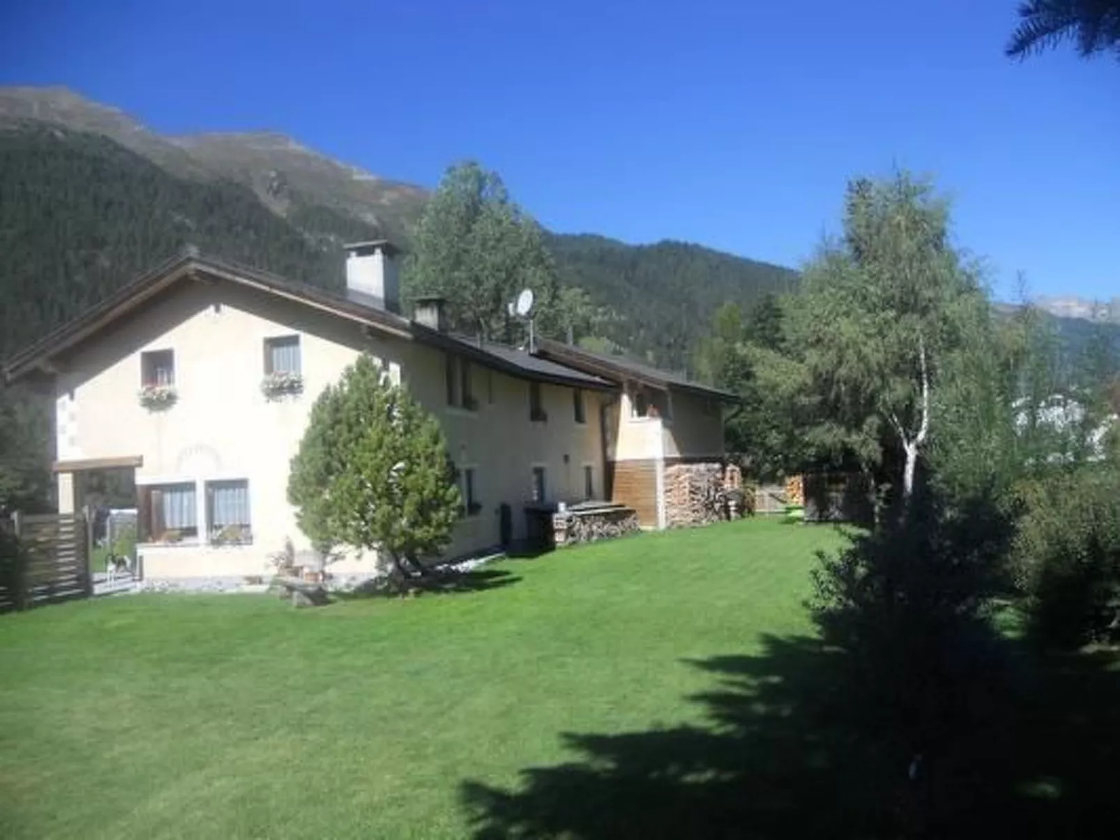 Chasa Suldanella-Buiten