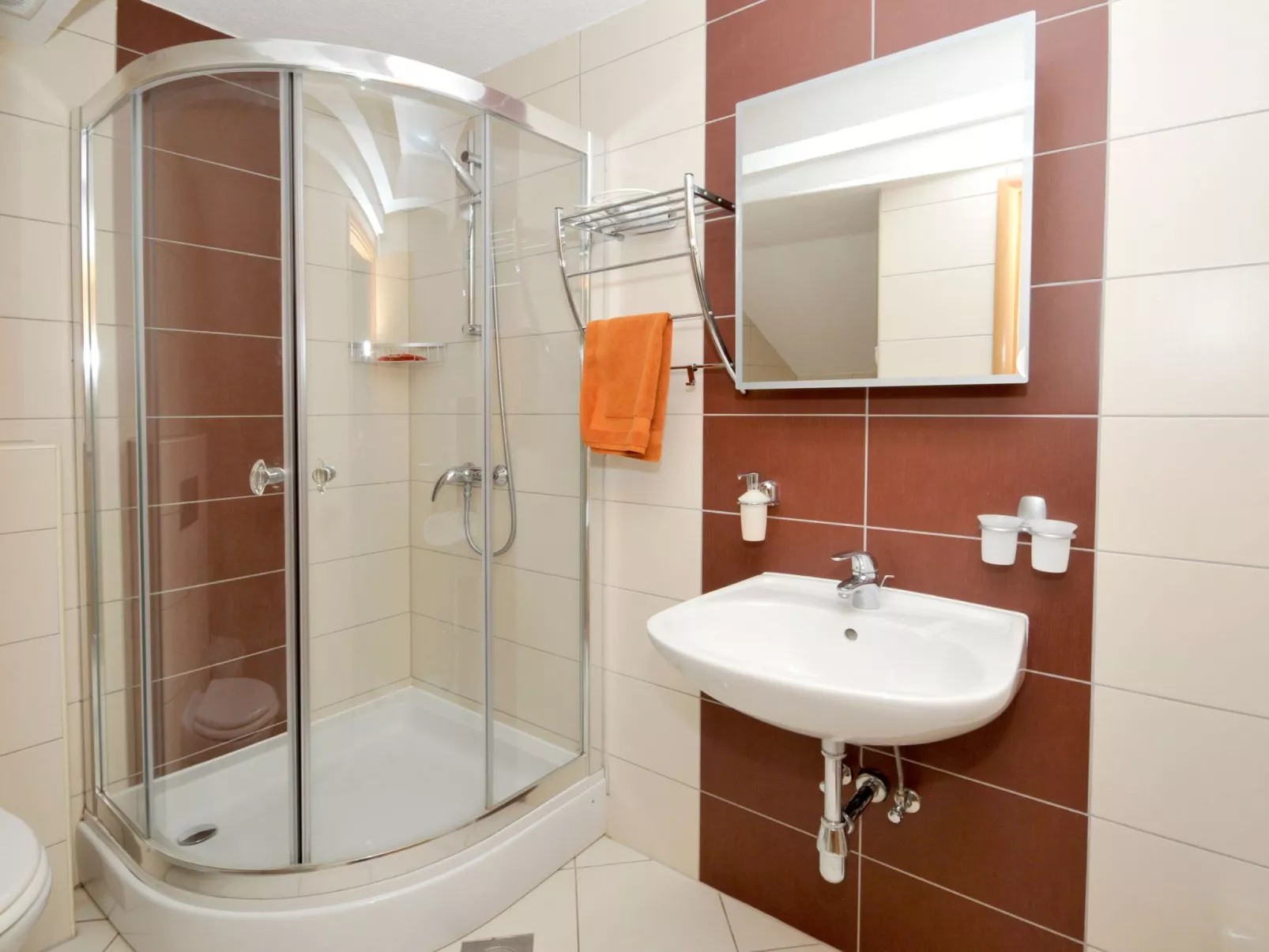 Schöne Ferienvilla Luna-Binnen