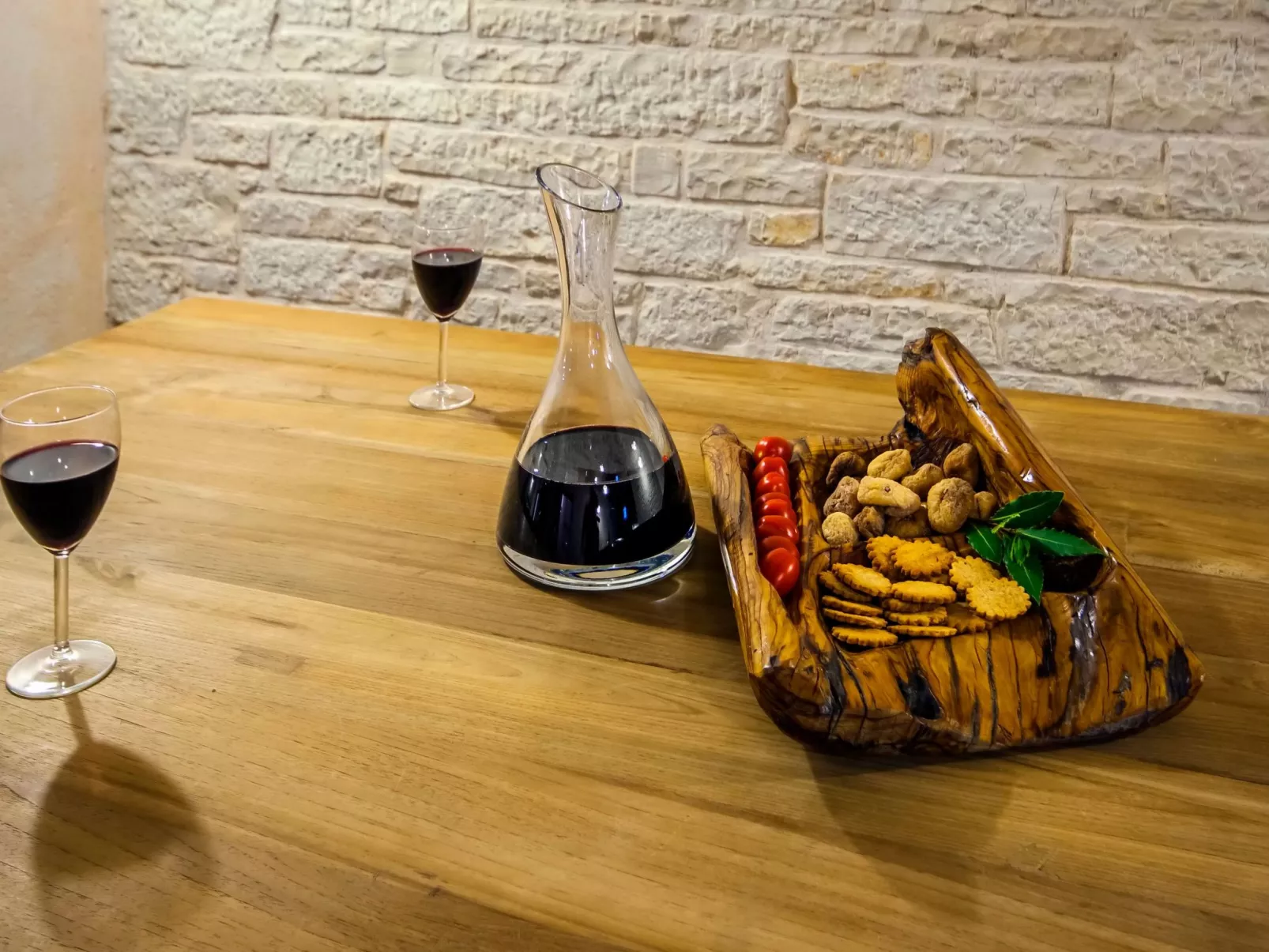 Luxus "Villa Mirna" mit Tennisplatz-Binnen