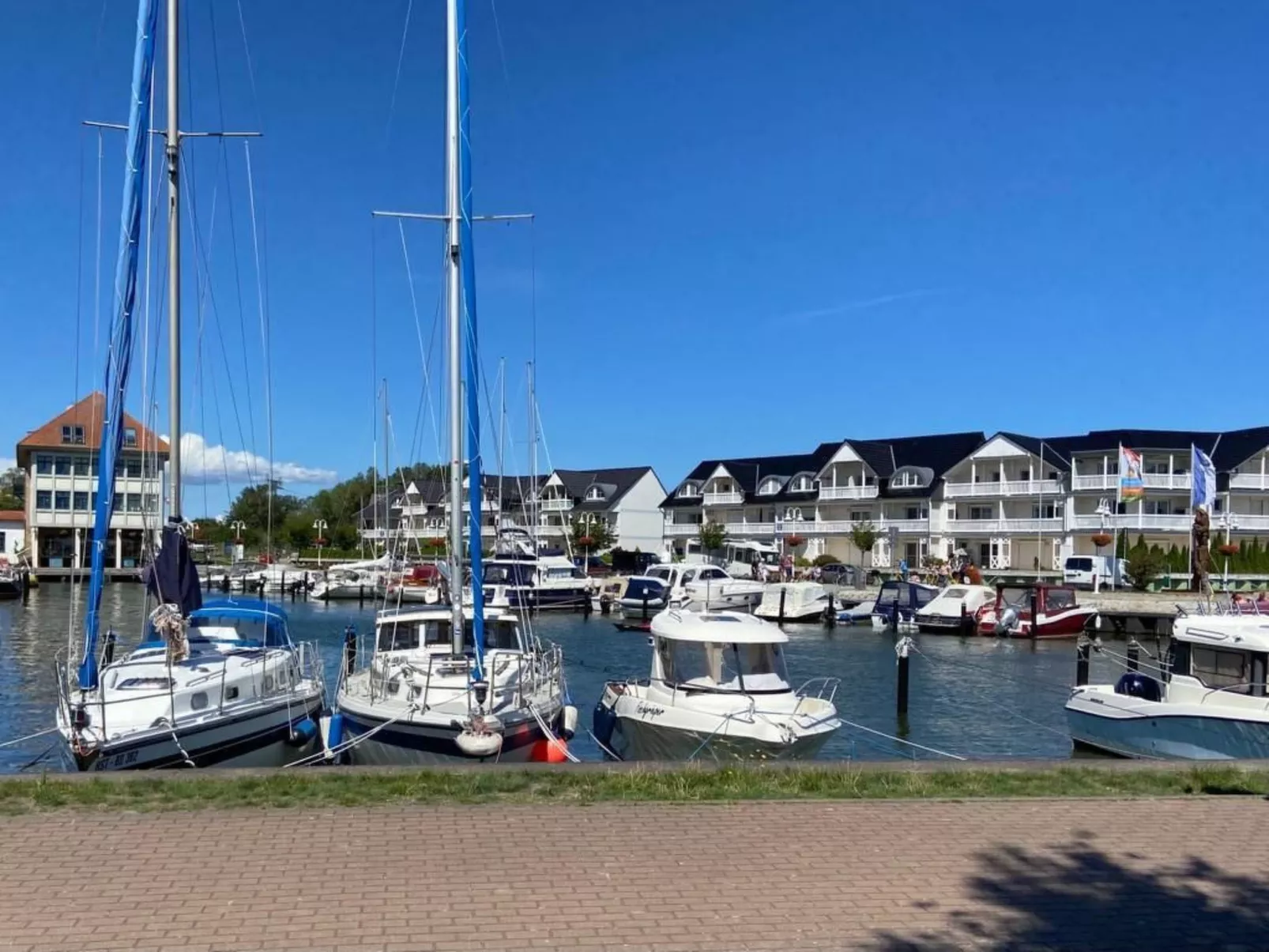 Haus „Am Yachthafen“-Binnen