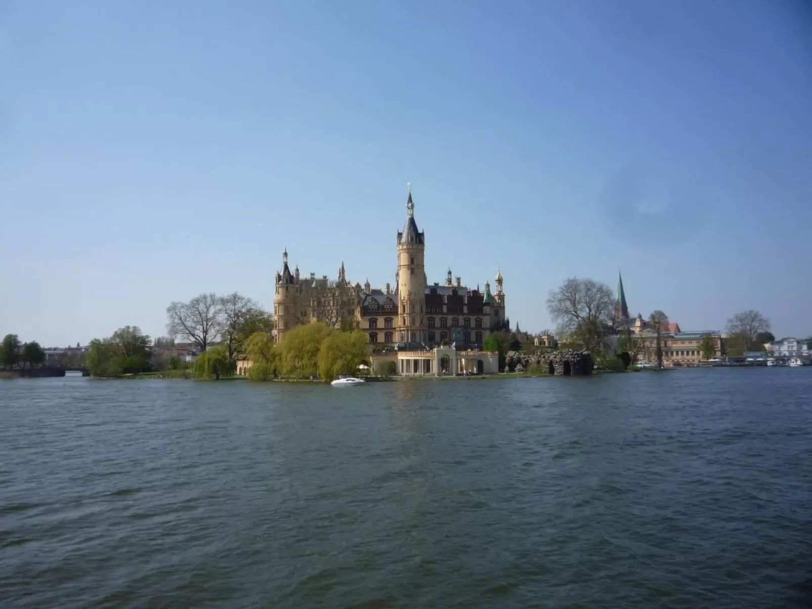 Schwedenhaus Zierow mit Terrasse und Grill-Buiten