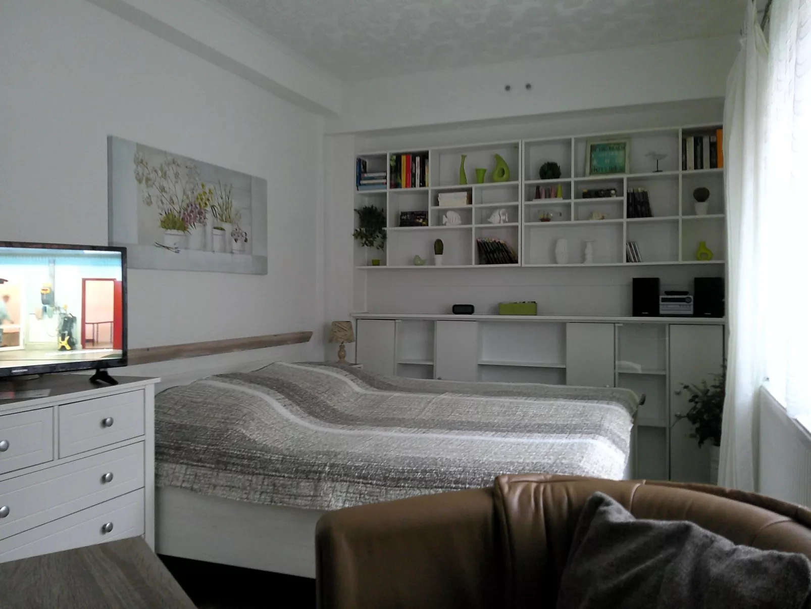 Kleine Ferienwohnung mit Garten und Terrasse-Binnen