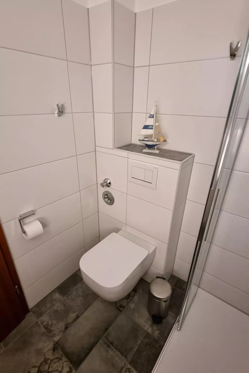 Gemütliche Ferienwohnung für zwei Personen mit sonniger Südterrasse-Binnen