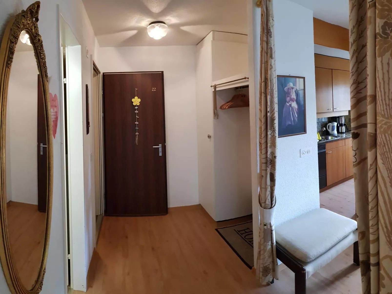 Mit Bergblick-Binnen