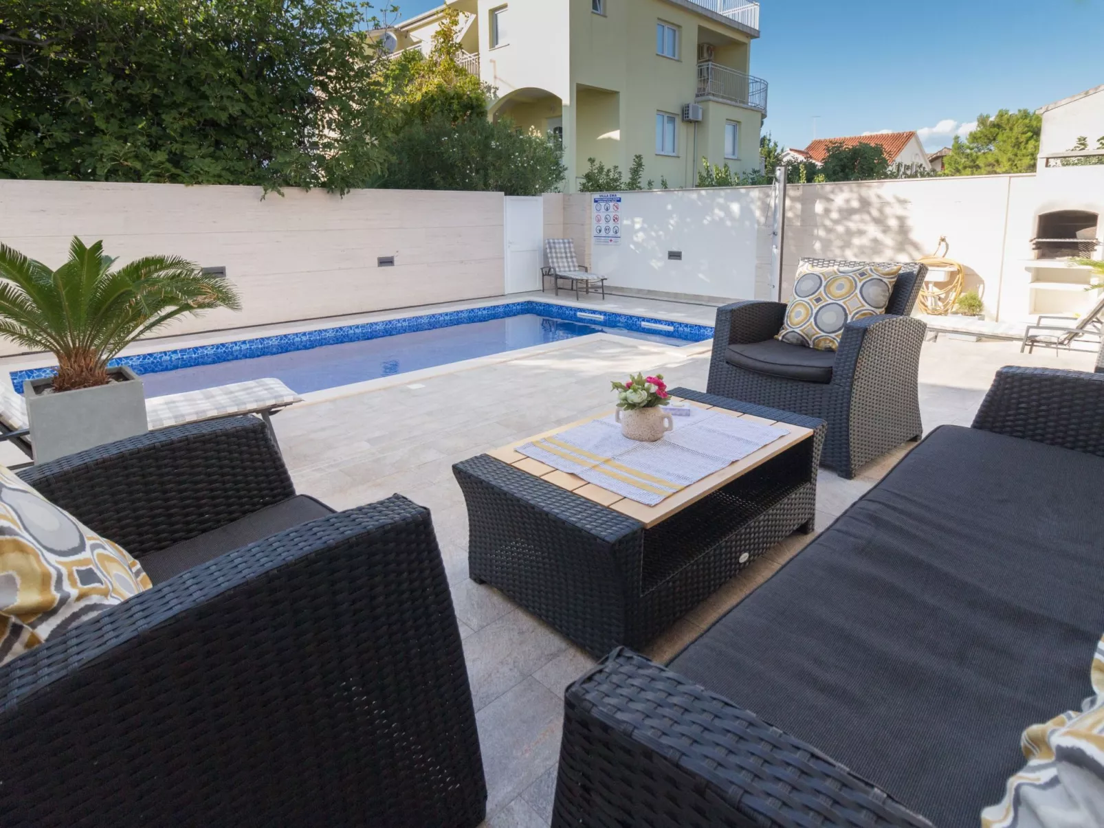 Villa Ema - beheizter Salzwasserpool, Fitnessraum und Sauna-Image-tags.info