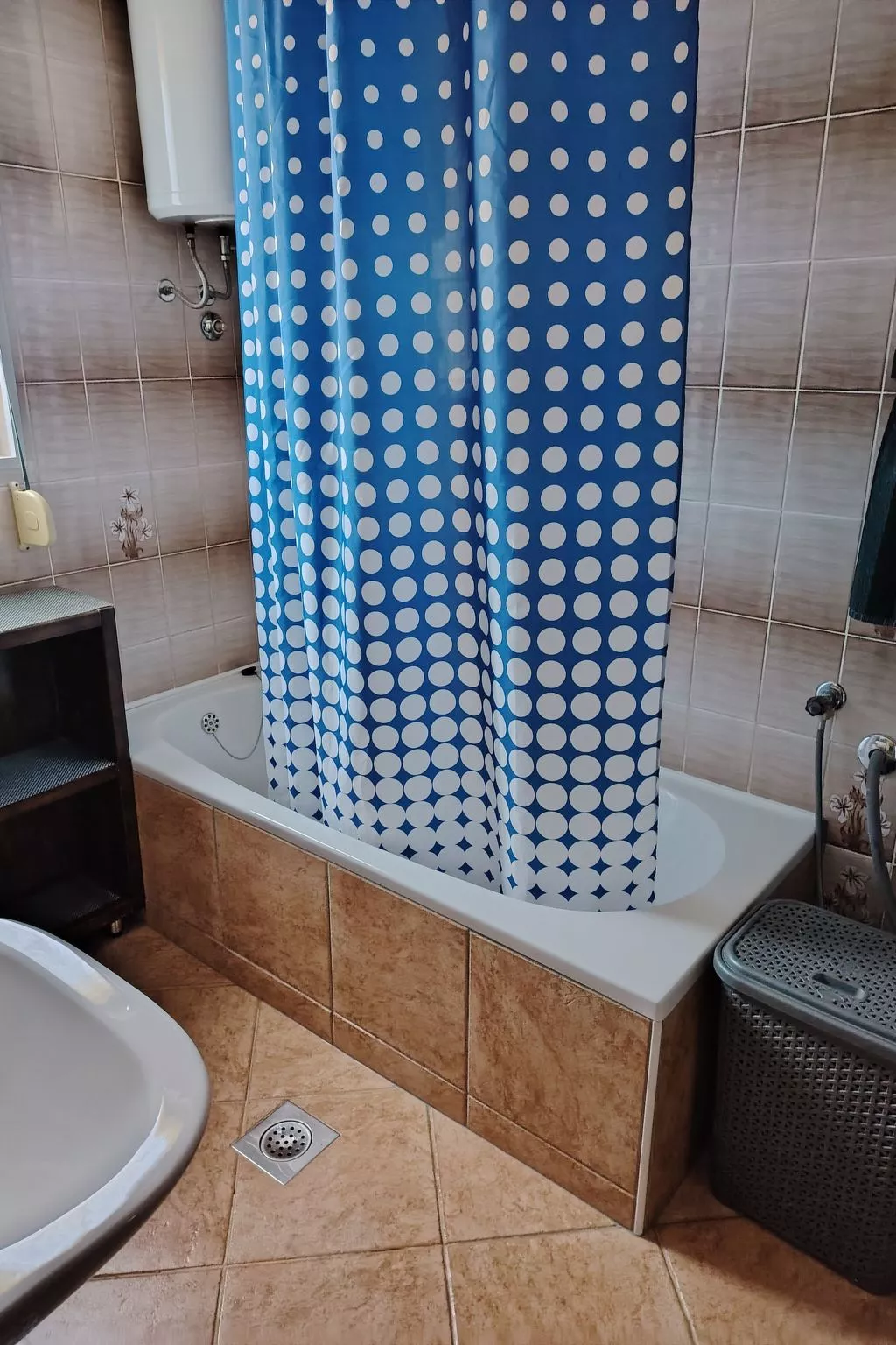 In Vir mit Terrasse und Garten-Binnen