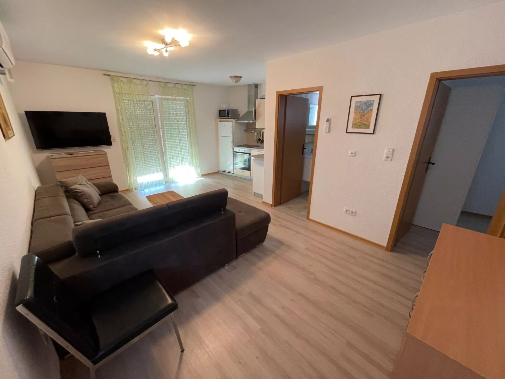 Delfin-Image-tags.info