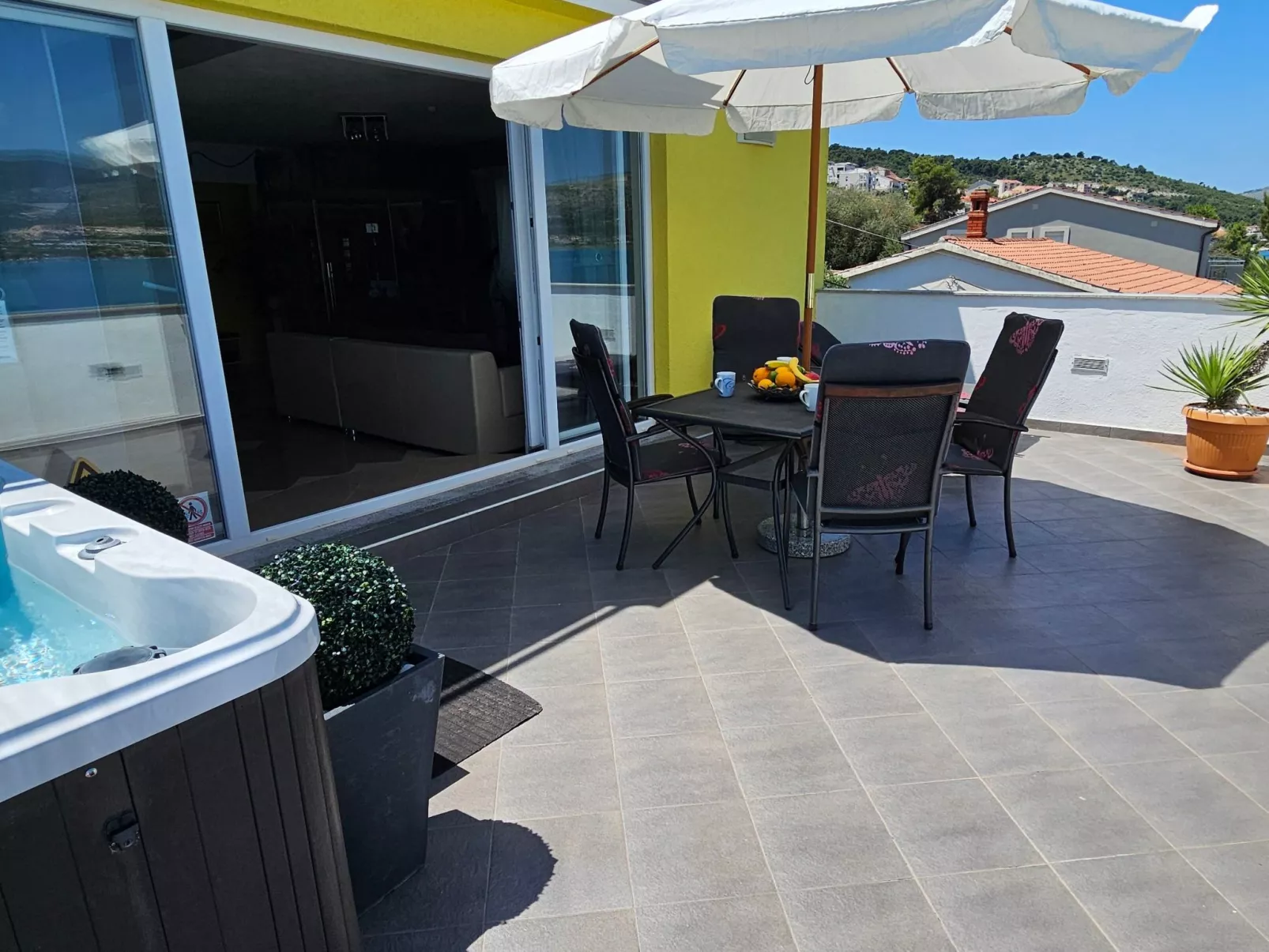 "MaLea" mit Blick auf das Wasser-Buiten