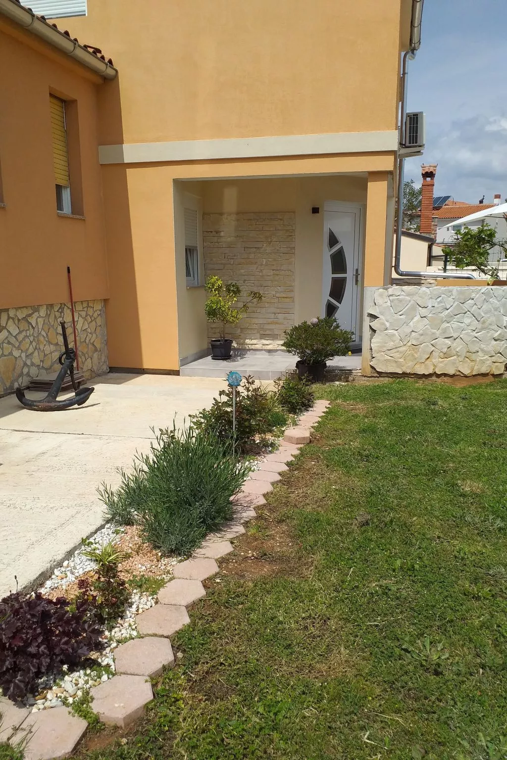 Schönes Apartment in Banjole mit Terrasse-Buiten