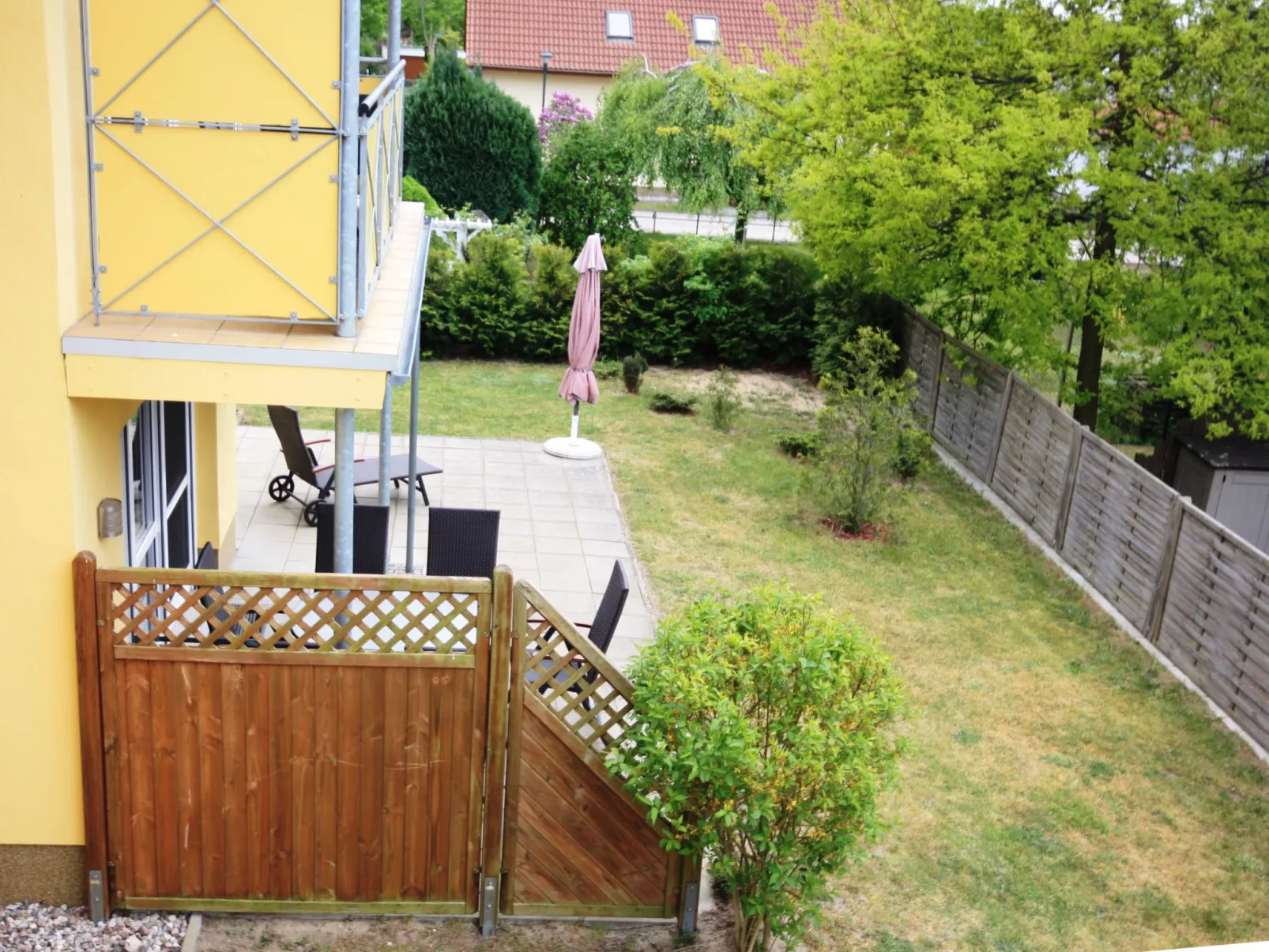 75 qm Wohnung Ostseebad Koserow mit Terrasse, Grill und Garten-Buiten