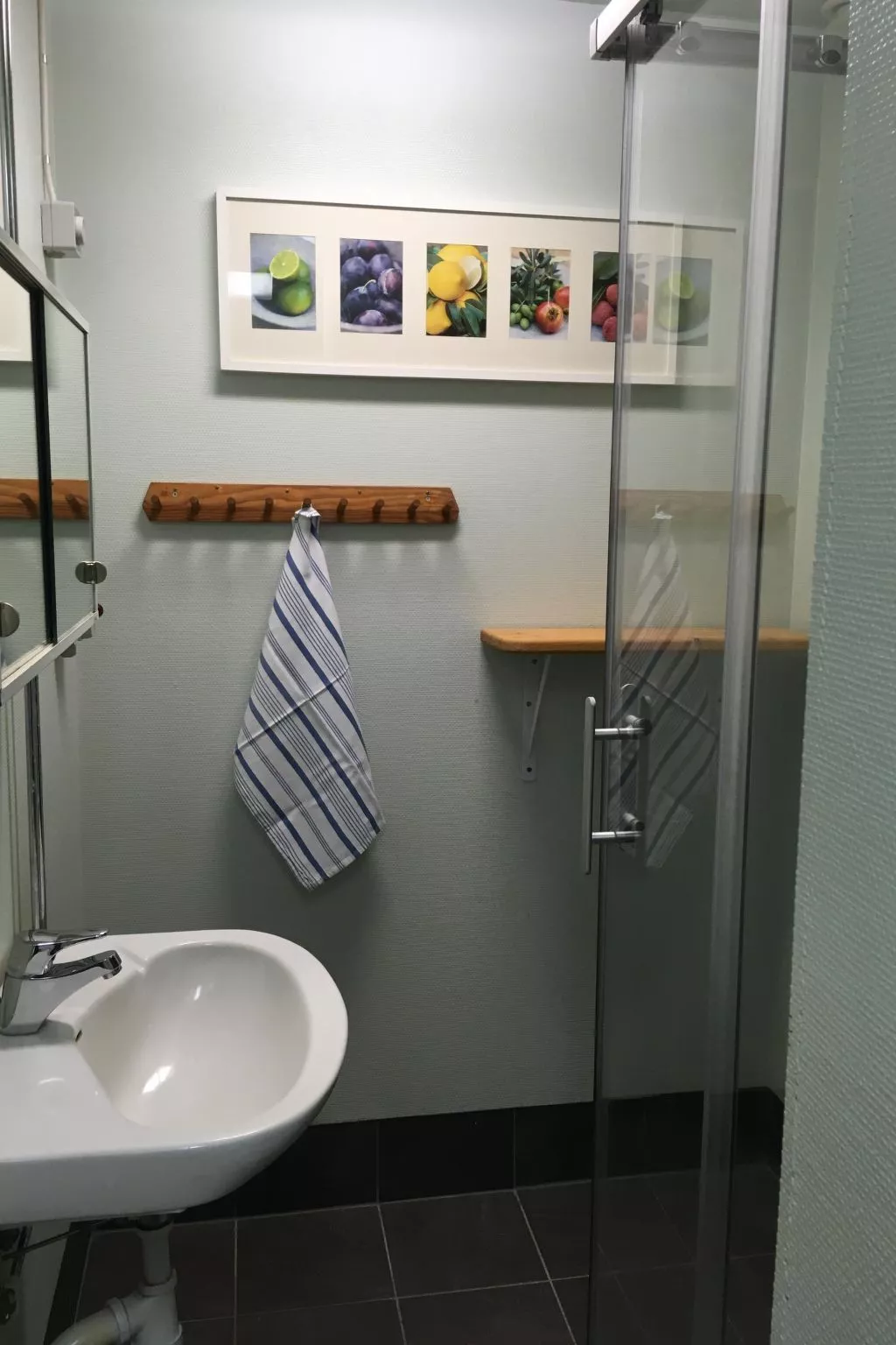 Haus mit toller Aussicht an einem schönen See-Binnen