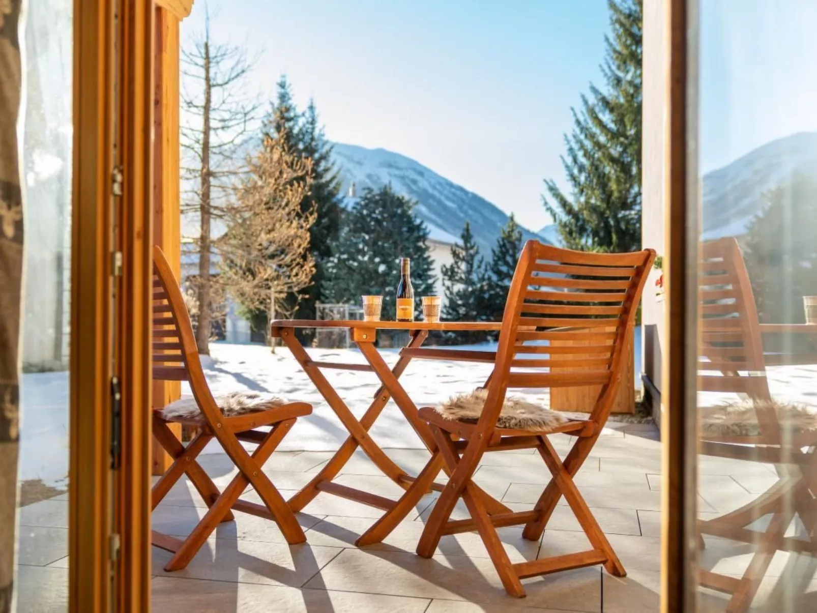 Engadin Chalet Apart-Buiten