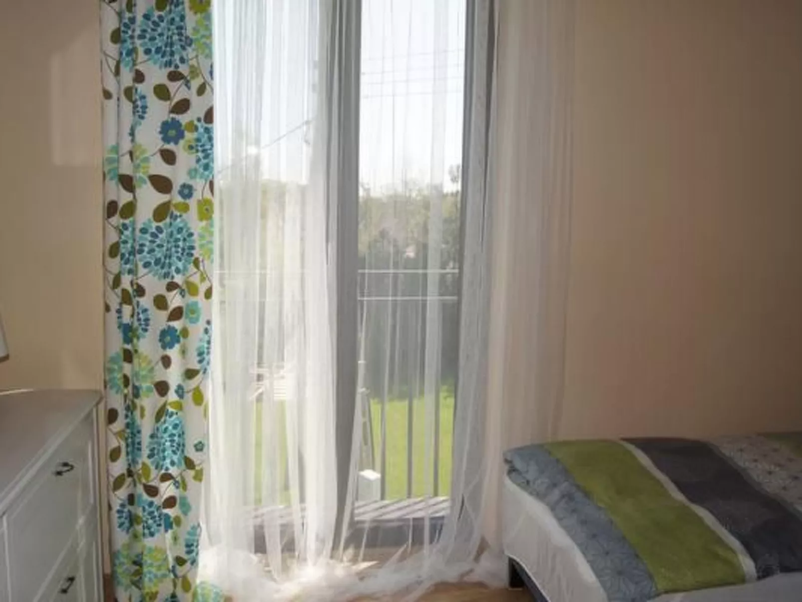 Mit Garten, Terrasse und Grill-Binnen