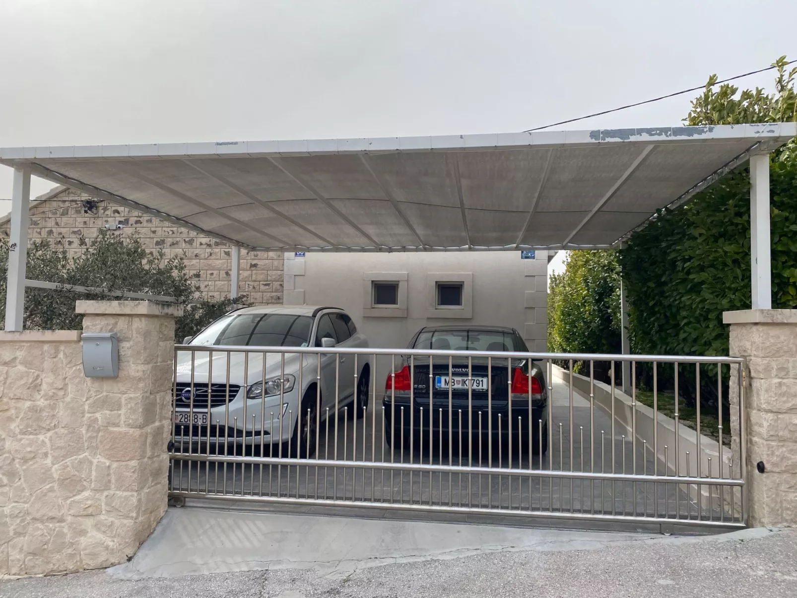 Finca mit Garten, Grill und Terrasse-Buiten