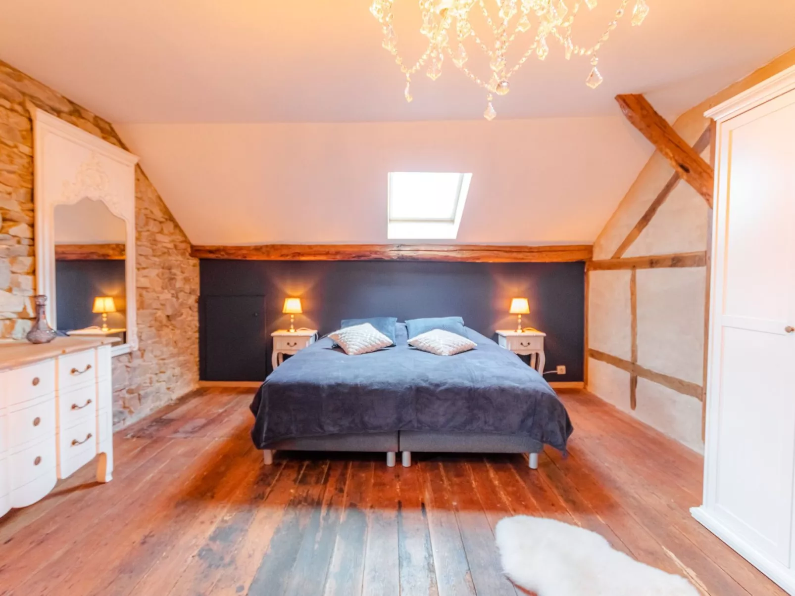 Landhaus mit Jacuzzi-Binnen