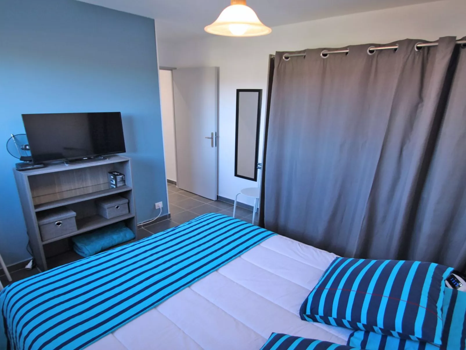 Appt 4 Pers - Pirscine - Vue Mer - Clim - Binnen