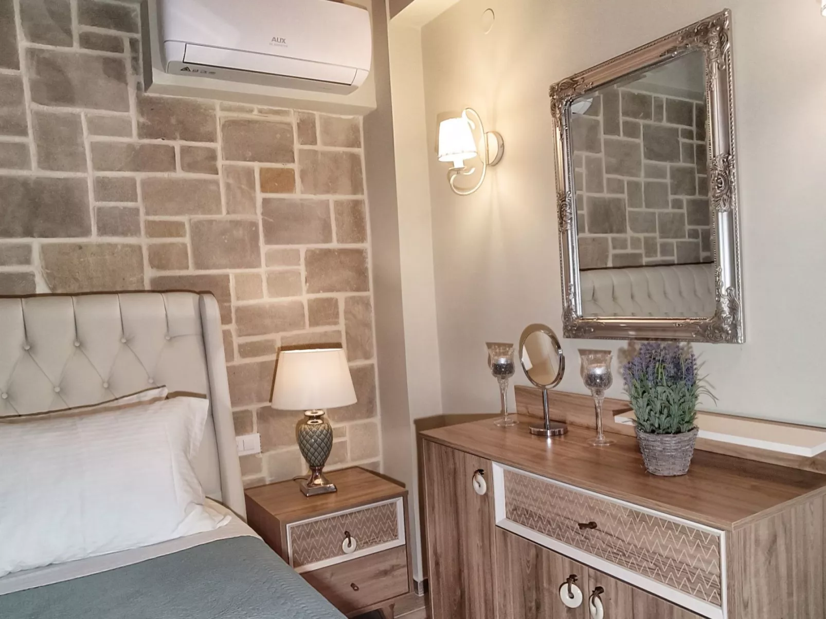 MAKRAKIS ALEXANDROS-Binnen