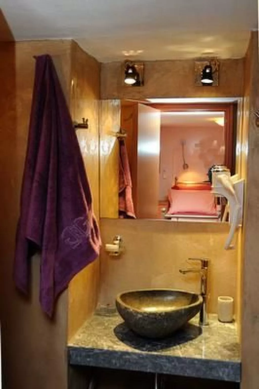 Mit eigenem Pool-Binnen