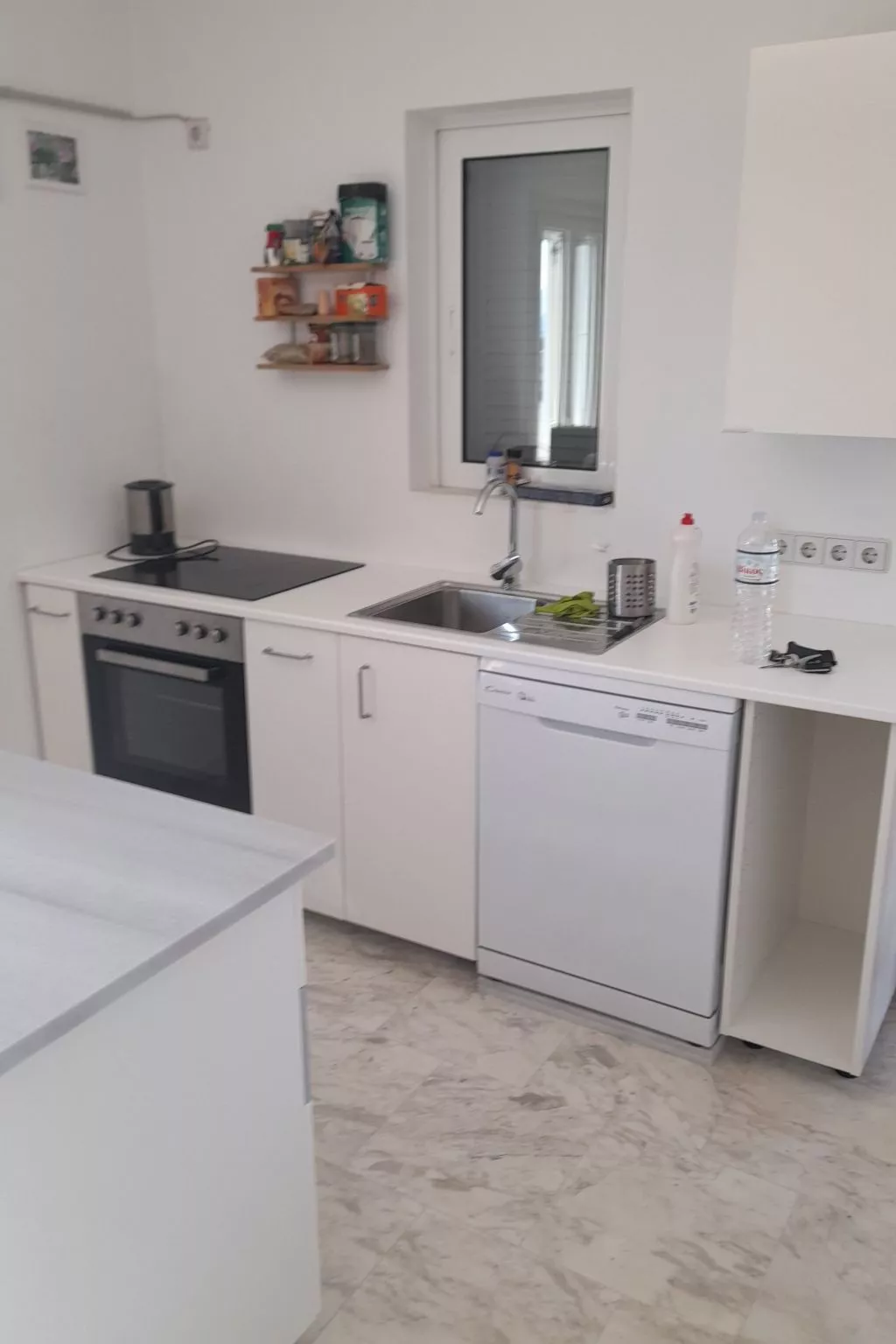 Mit Blick auf das Wasser-Binnen