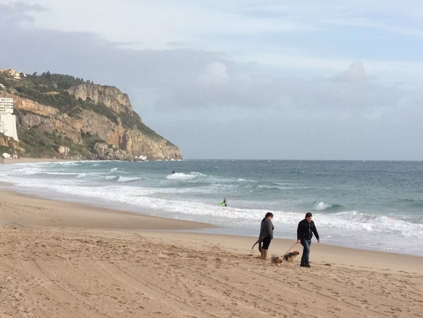 In Sesimbra mit Grill, Terrasse und Garten-Buiten